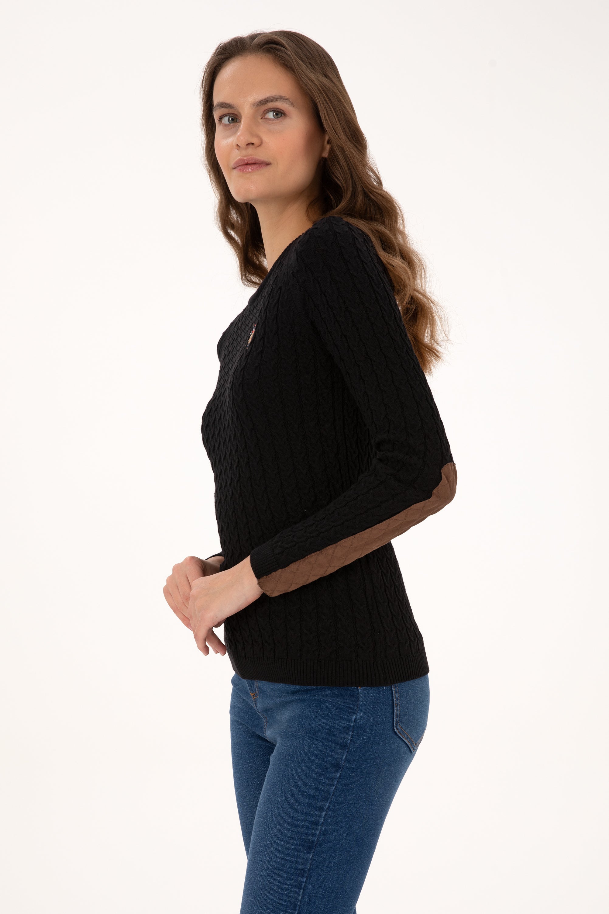 Pulover Dama Pe Negru Cu Guler Rotund Si Textura