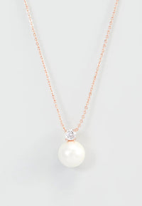 Lant Dama Din Metal Placat Auriu Roze Cu Pandantiv Combinat Perla Alba Si Cristal Alb