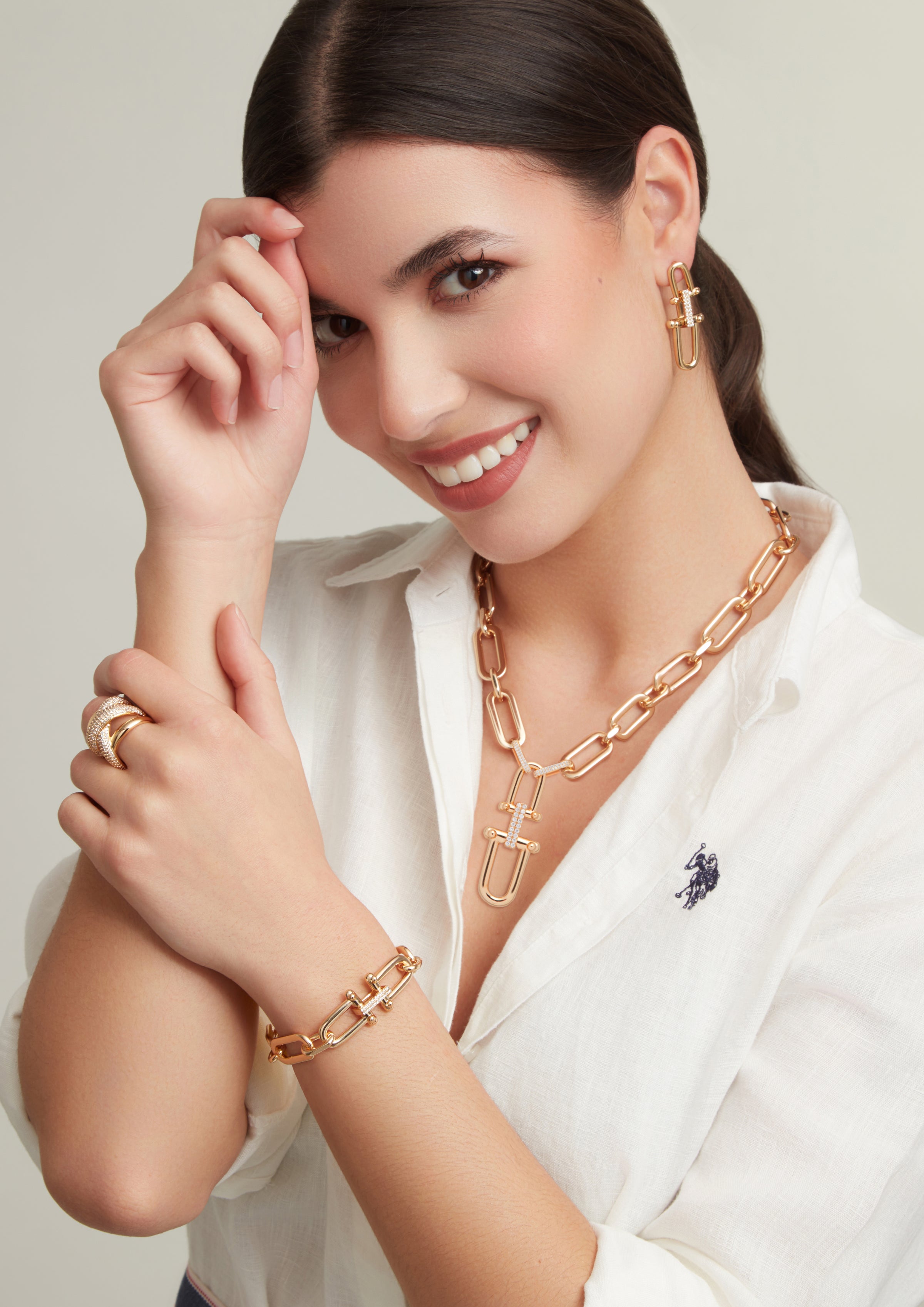 Inel Din Metal Placat Cu Aur Galben, Cu Cristale  Zirconia Albe