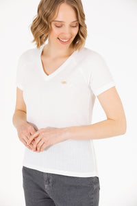 Tricou Slim Fit cu decolteu in V