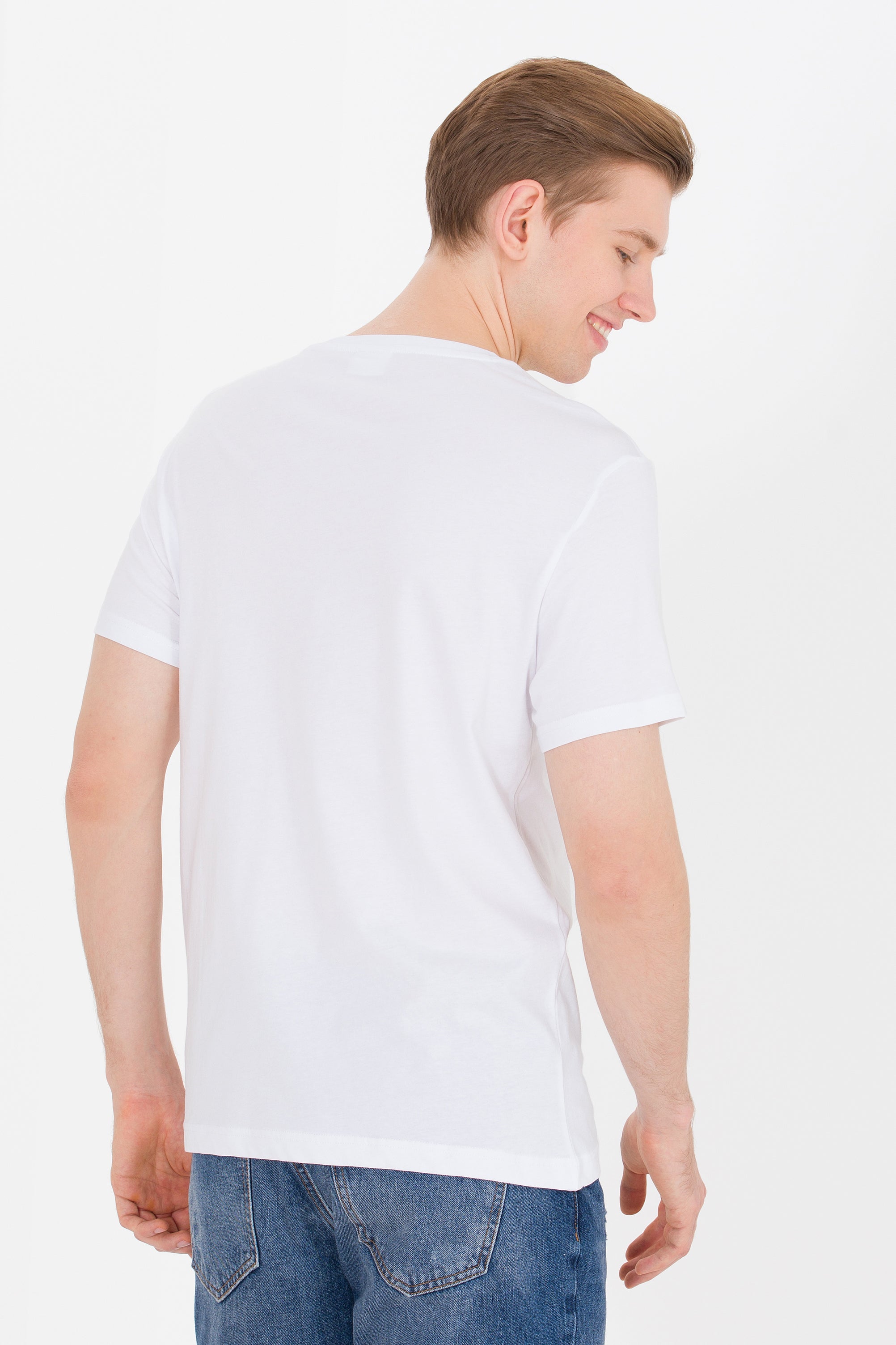 Tricou cu decolteu la baza gâtului cu imprimeu text