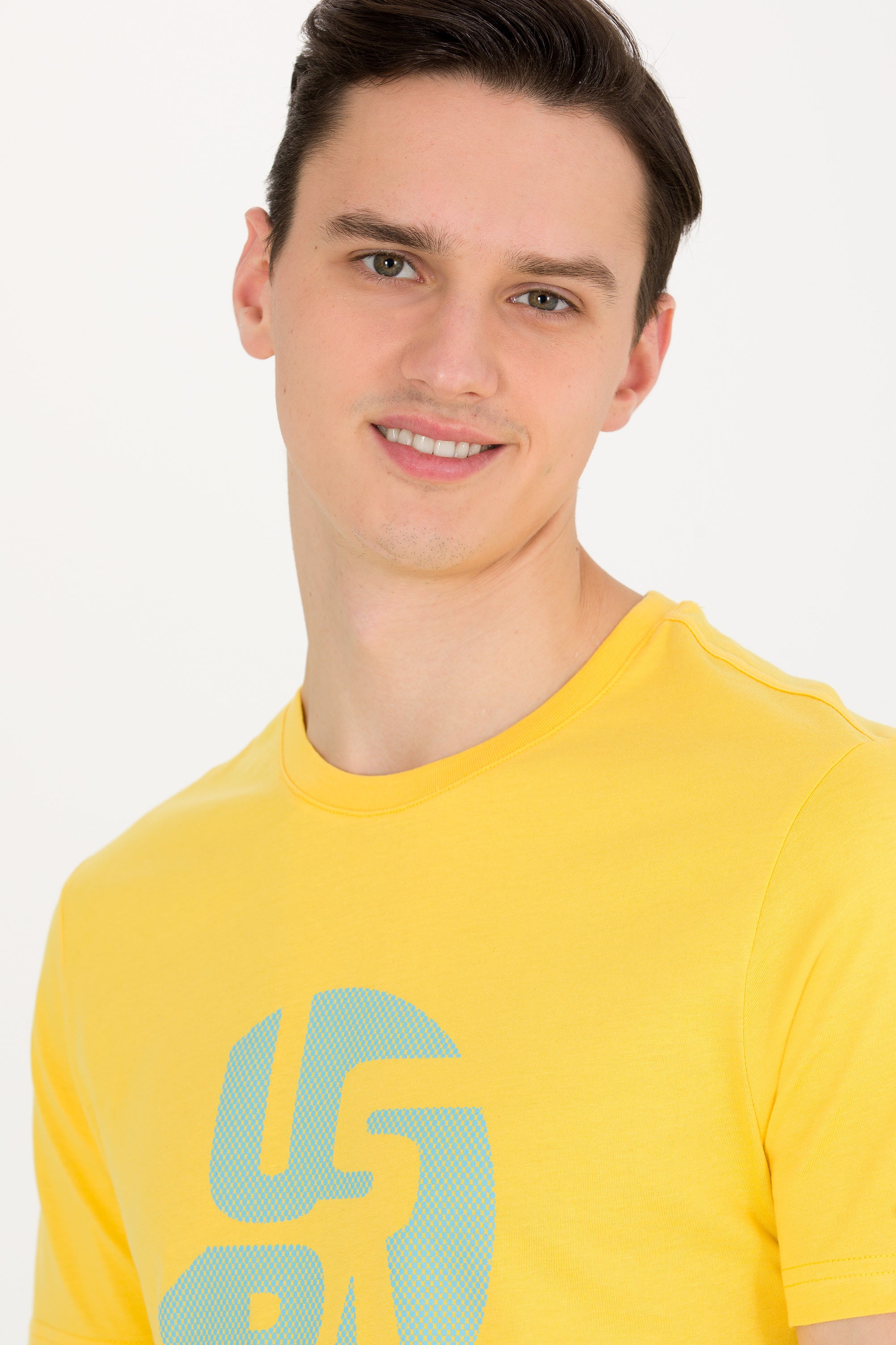 Tricou cu decolteu la baza gâtului cu imprimeu text