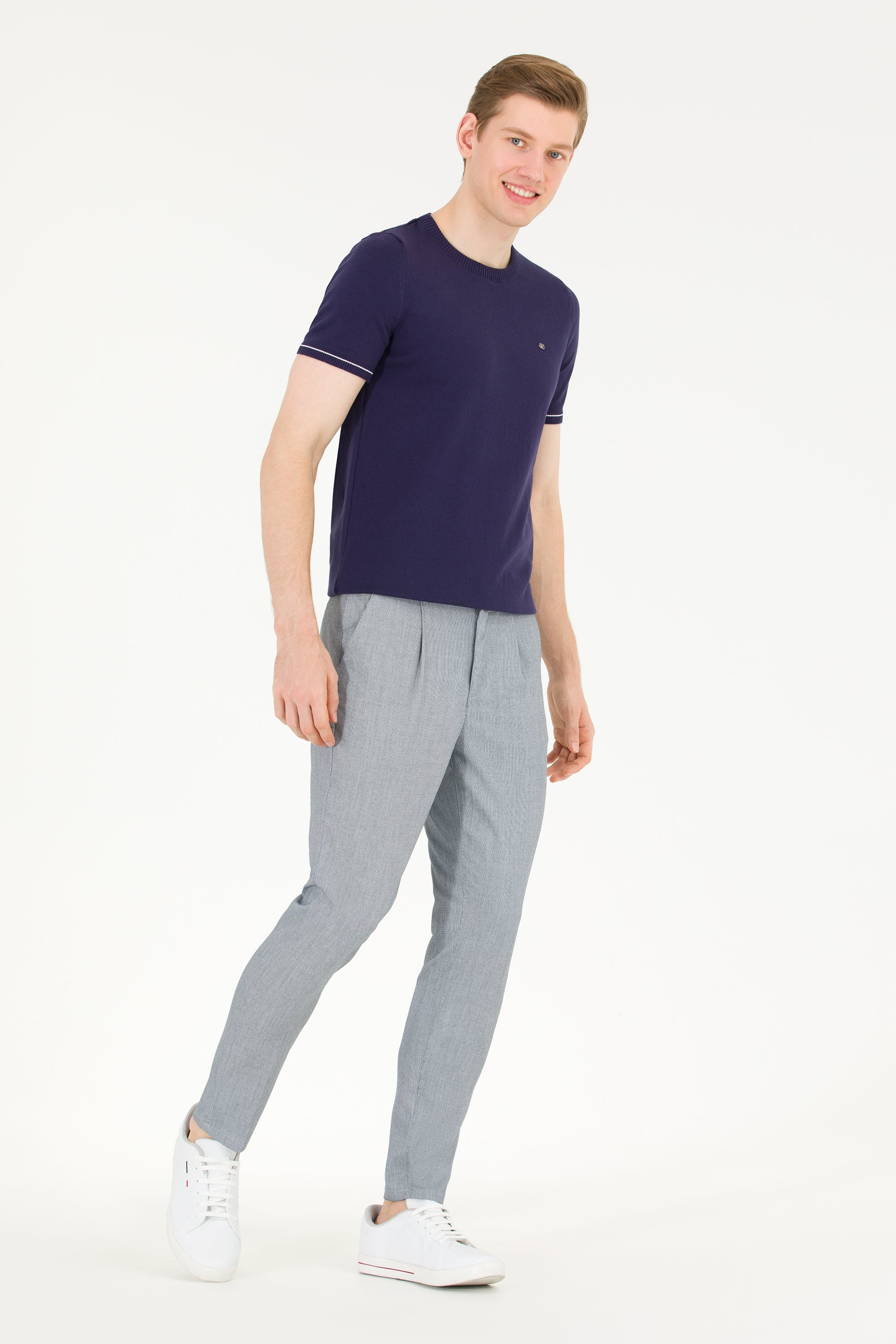 Pantaloni Chino Conici