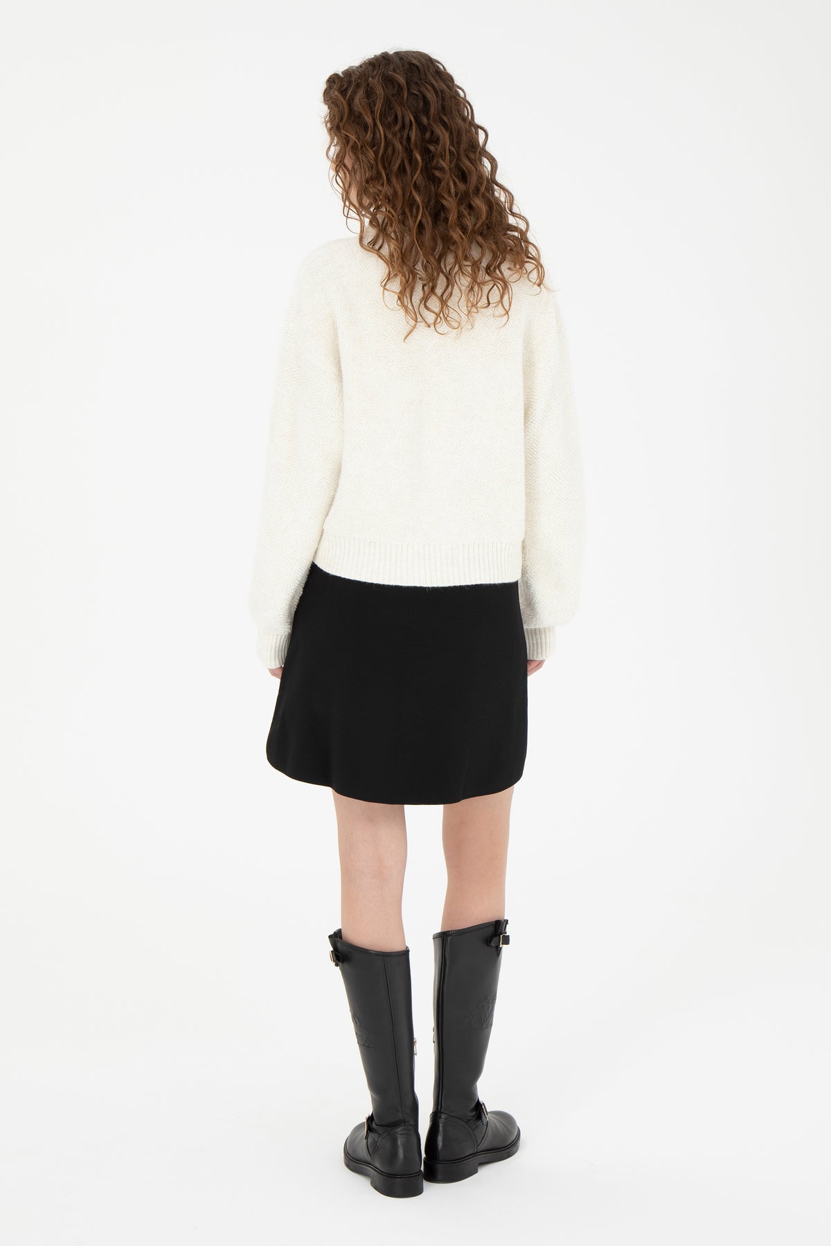 Fusta Evazata pe Negru