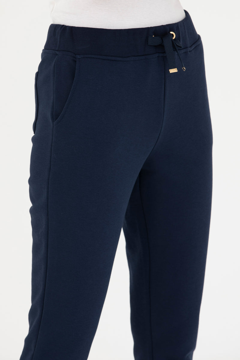 Pantaloni de trening conici