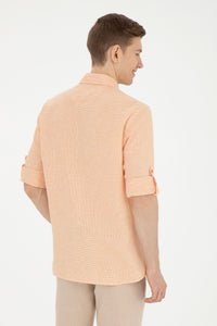 Cămașă Bărbați Pe Portocaliu Din Textură Fină Cu Logo Colorat