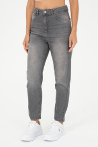 Cămașă Damă Pe Alb Cu Dungi Bleumarin Si Logo Aplicat