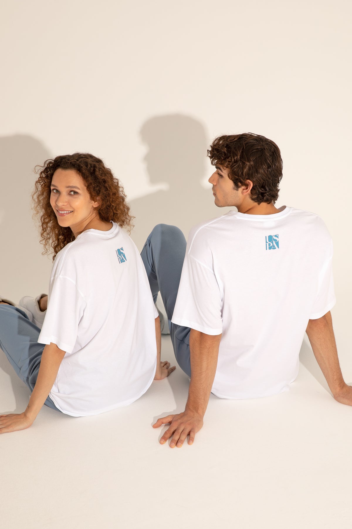 Tricou Bărbați Pe Alb Oversize