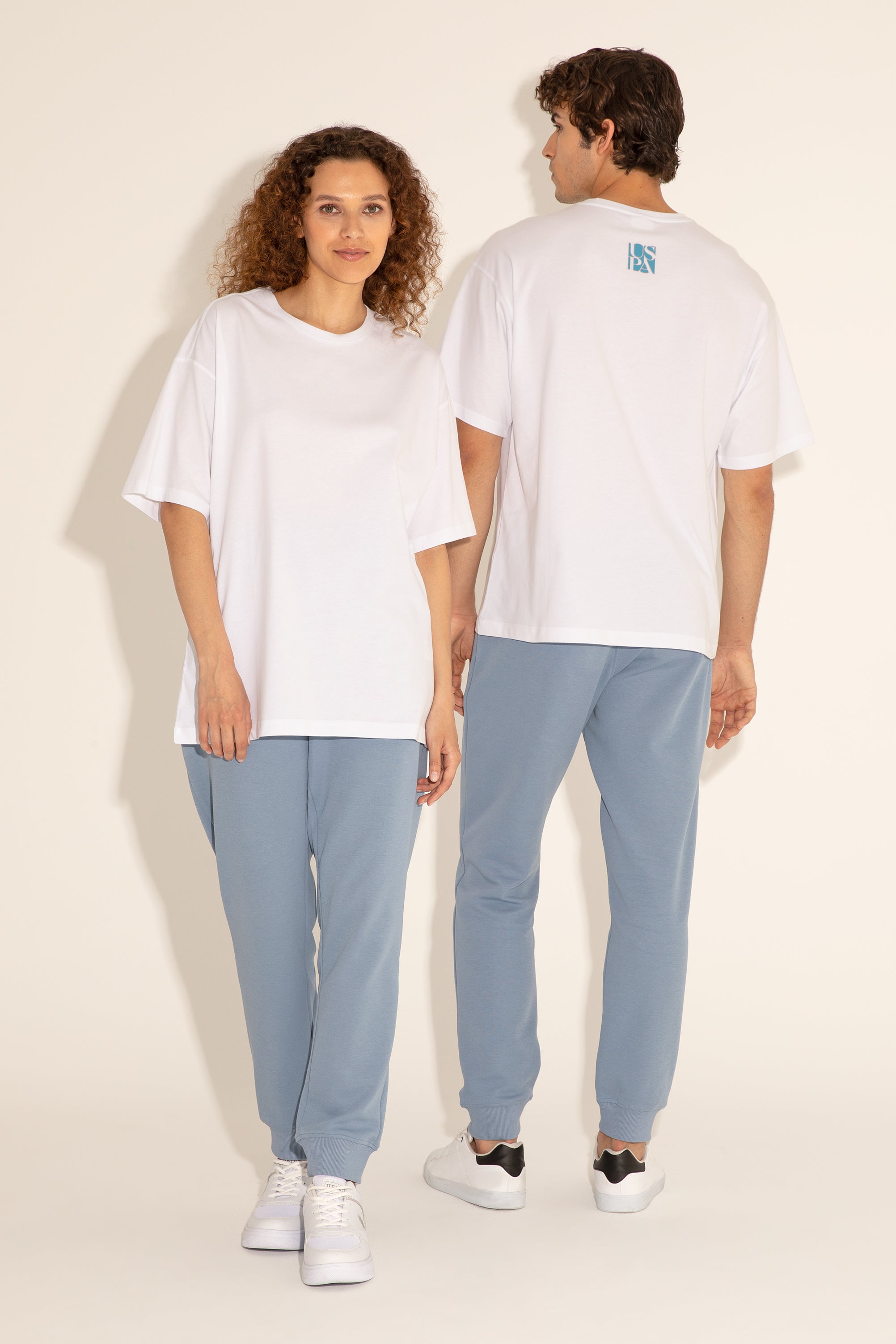 Tricou Bărbați Pe Alb Oversize