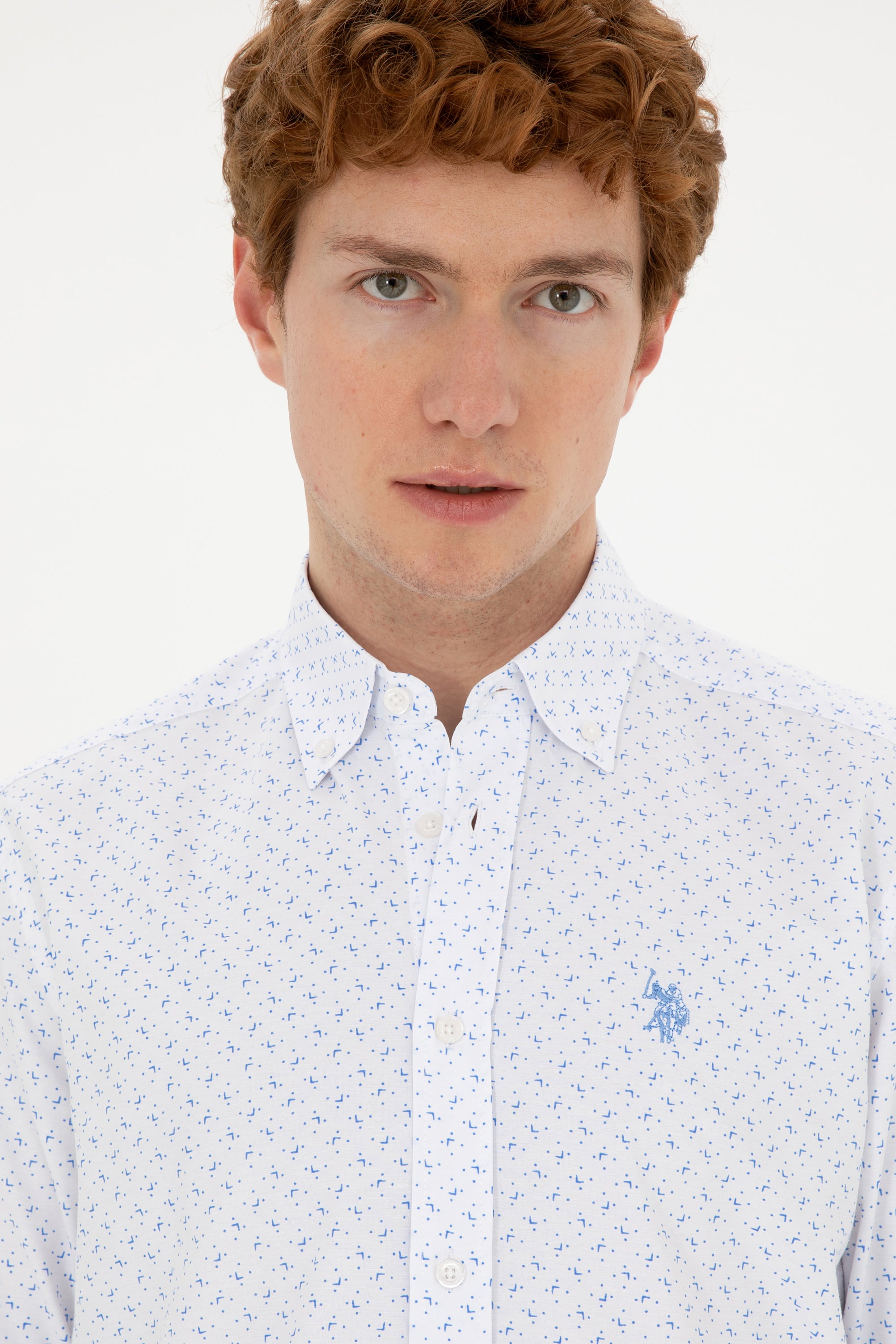 Cămașă Bărbați Alb/ Albastru Deschis Cu Model Abstract Și Logo Discret