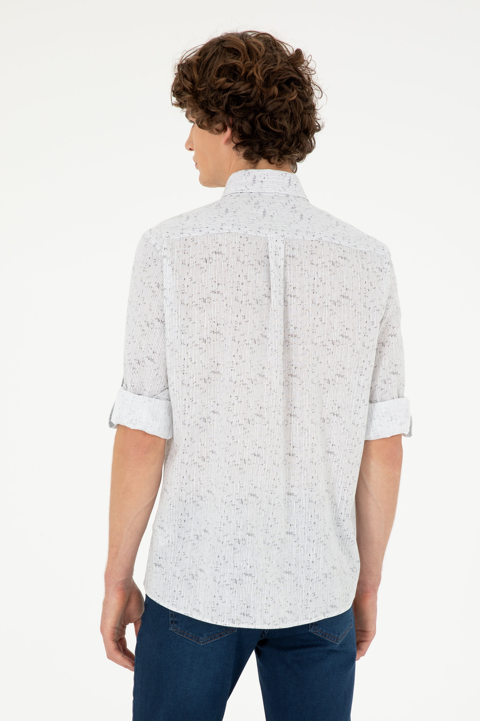 Cămașă Bărbați Pe Alb Cu Model Abstract Și Logo Discret