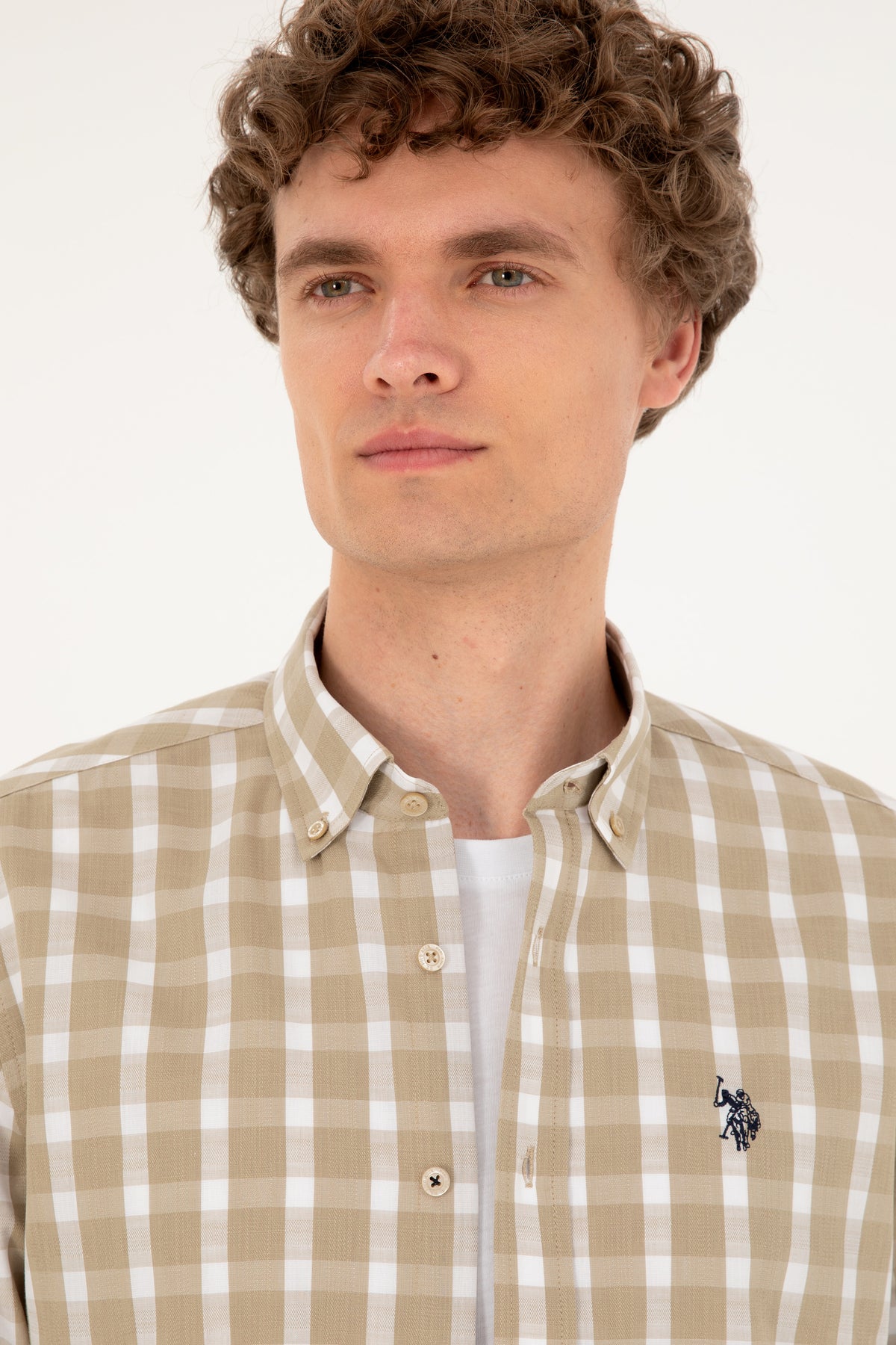 Cămașă Bărbați Alb/ Bej Cu Model În Carouri Și Logo Discret