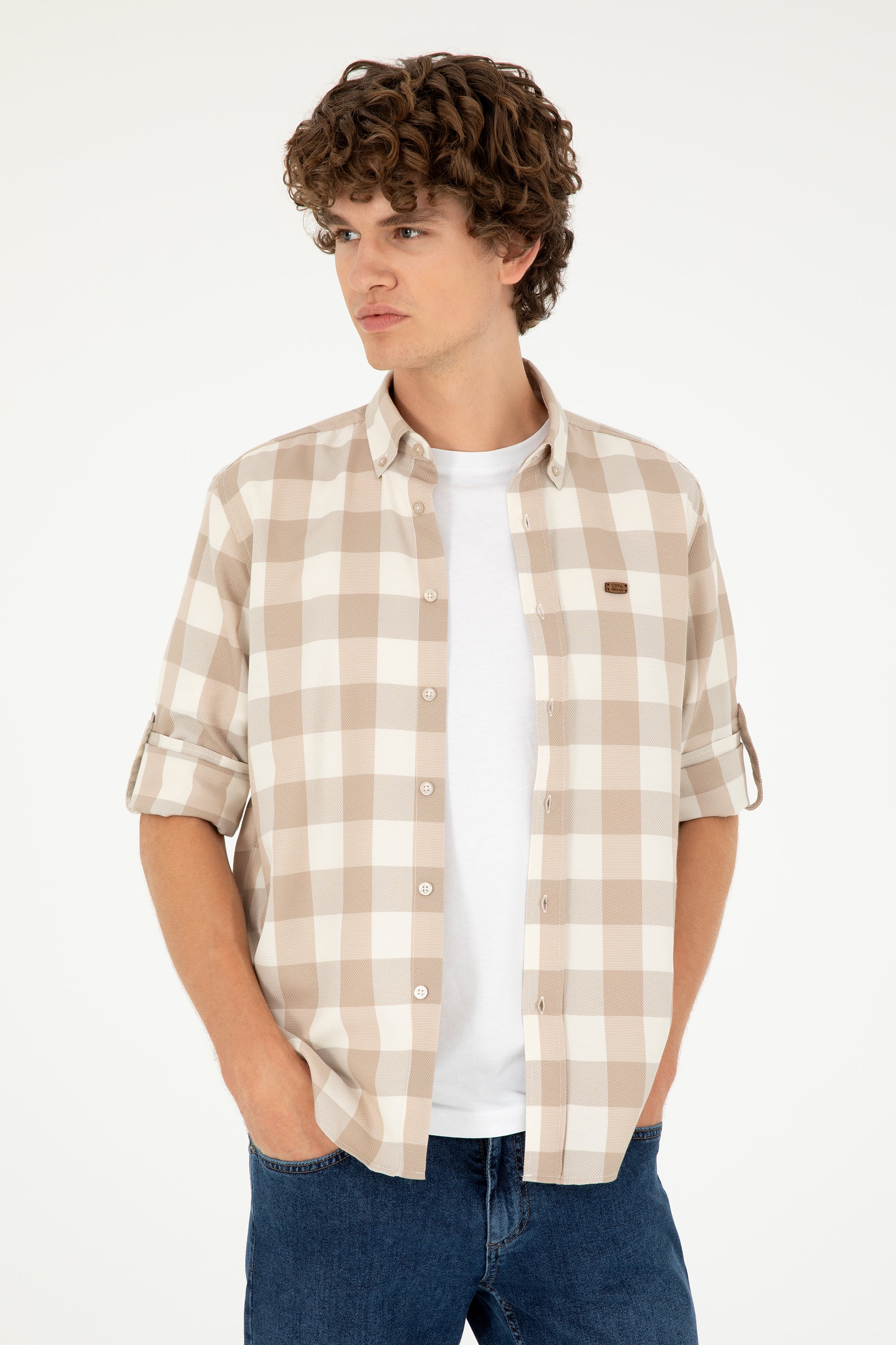 Cămașă Bărbați Alb/ Bej Cu Model În Carouri Și Logo Discret