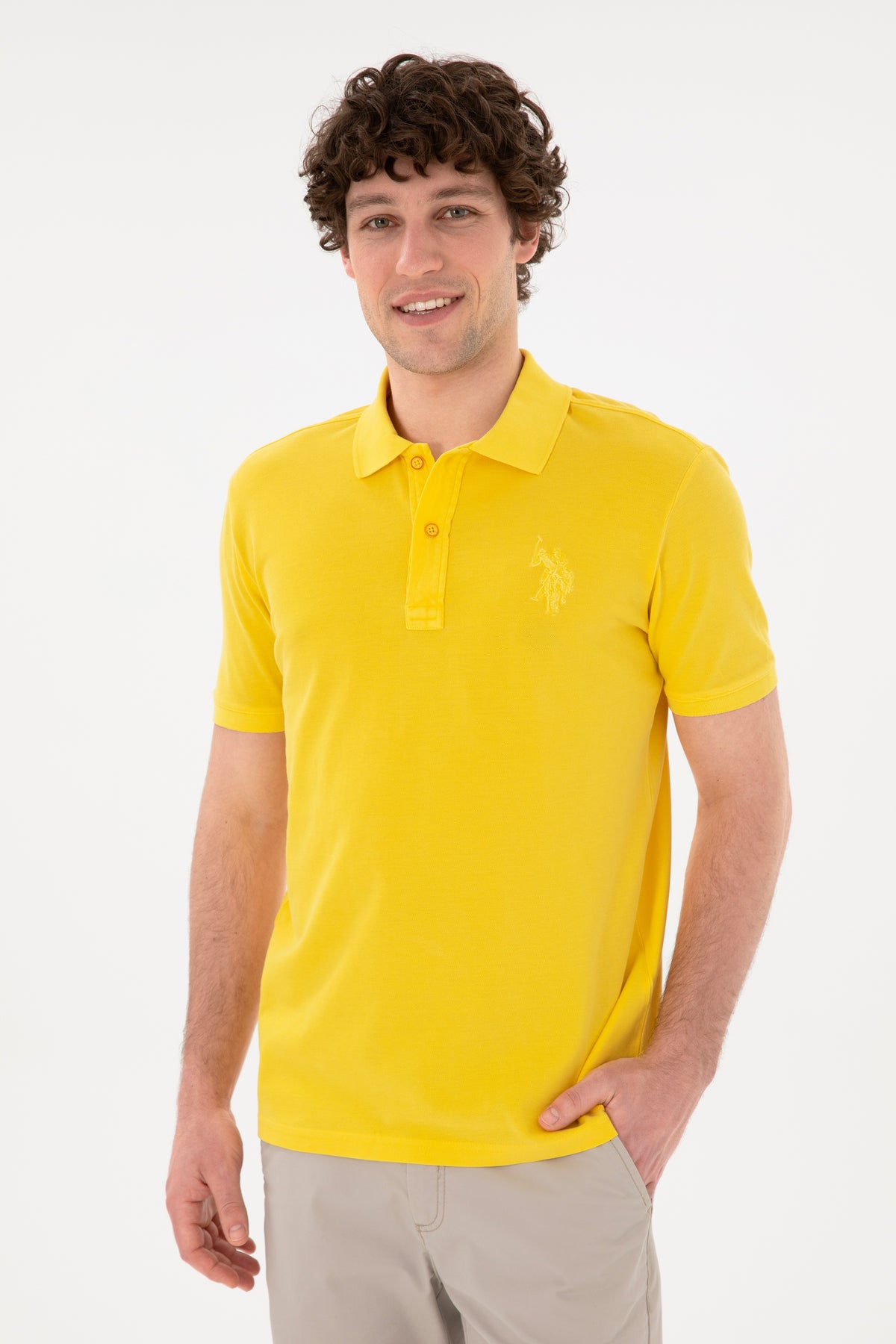 Tricou Polo Bărbați Pe Galben Aprins Cu Logo Brodat