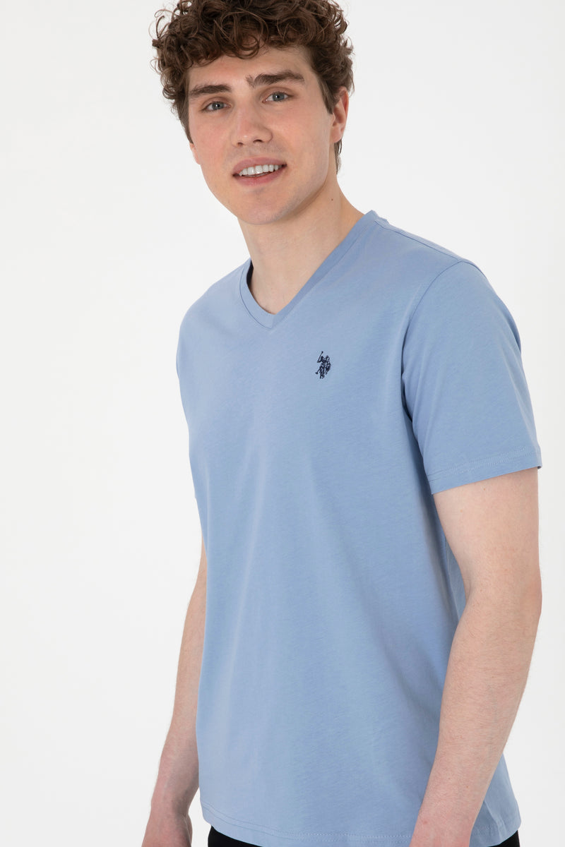 Tricou Barbat Albastru Cu Guler In V Si Logo Brodat