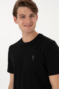 Tricou Barbat Negru Cu Guler Rotund Si Logo Aplicat