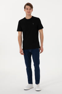 Tricou Barbat Negru Cu Guler Rotund Si Logo Aplicat