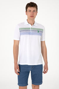 Tricou Polo Alb Barbat Cu Model pe Piept