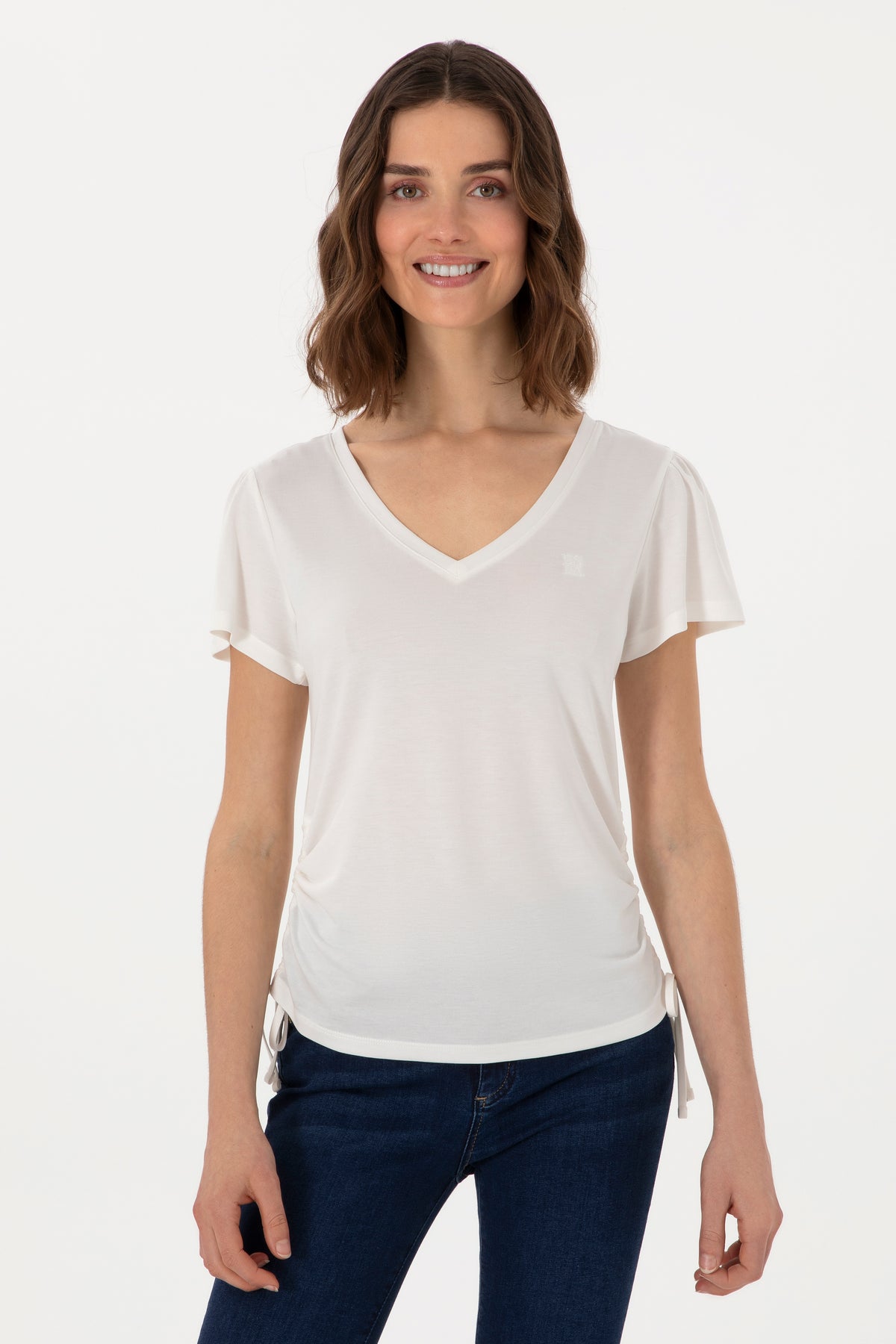 Tricou Damă Alb Cu Decolteu În V
