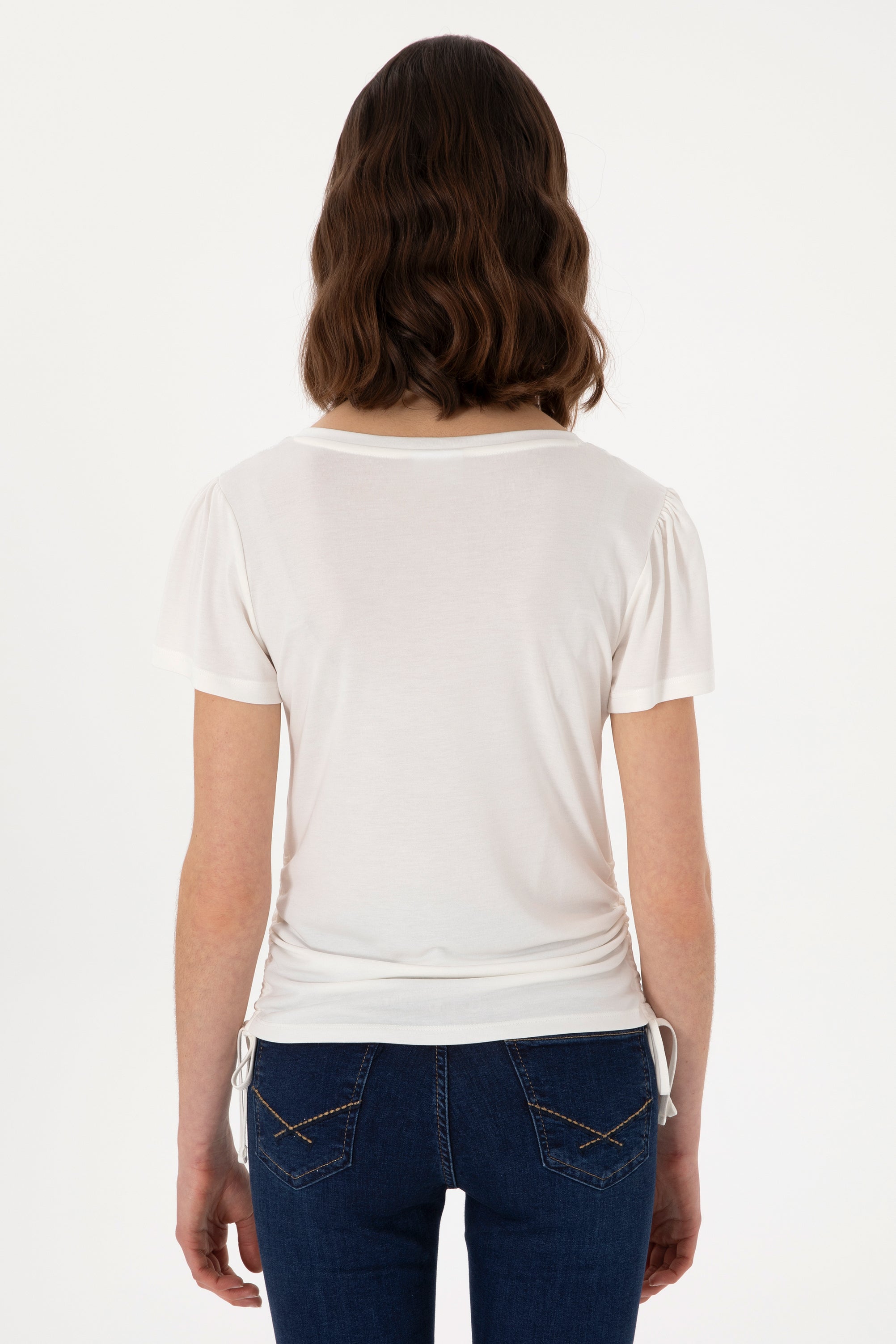 Tricou Damă Alb Cu Decolteu În V