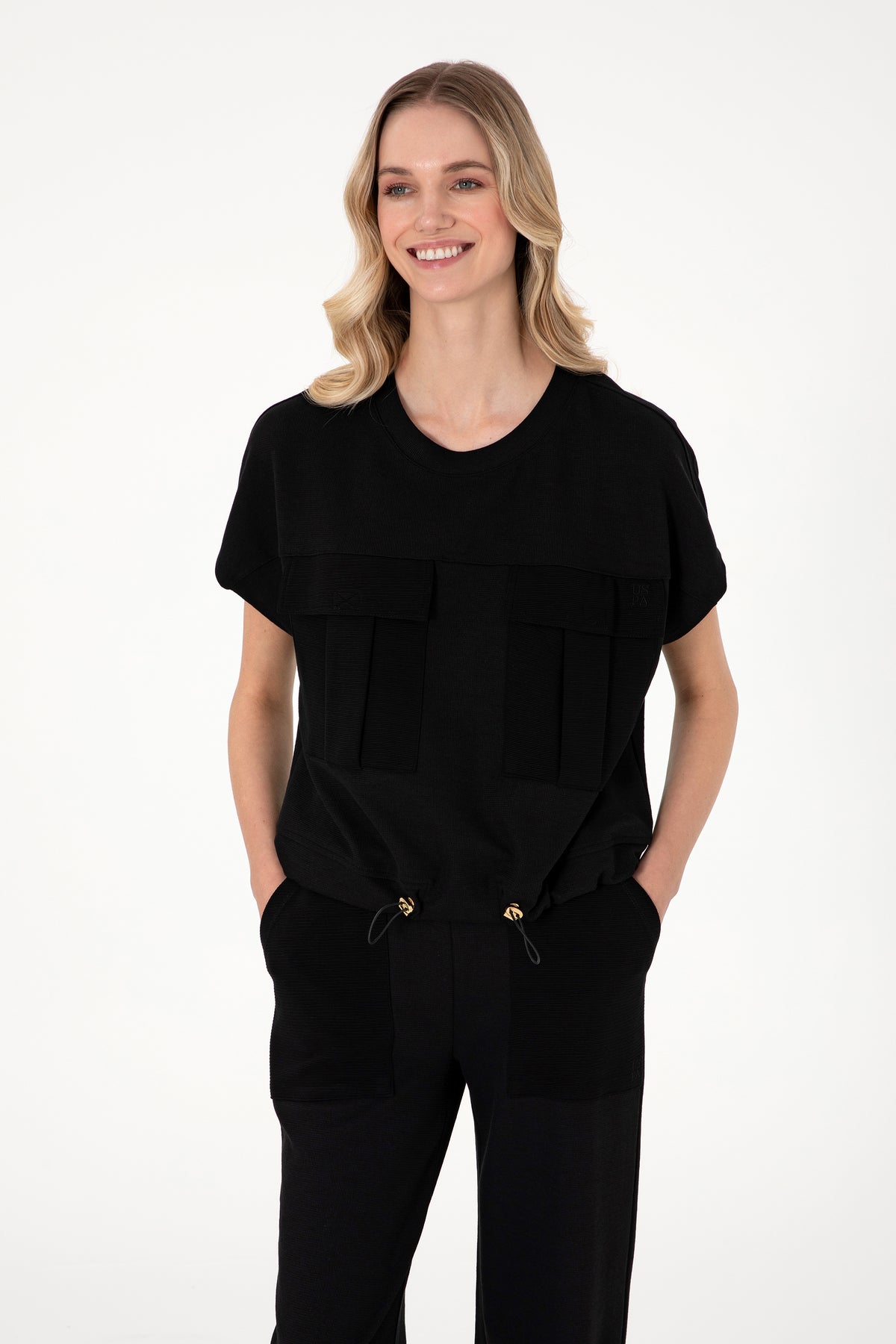 Tricou Damă Negru Cu Decolteu Rotund