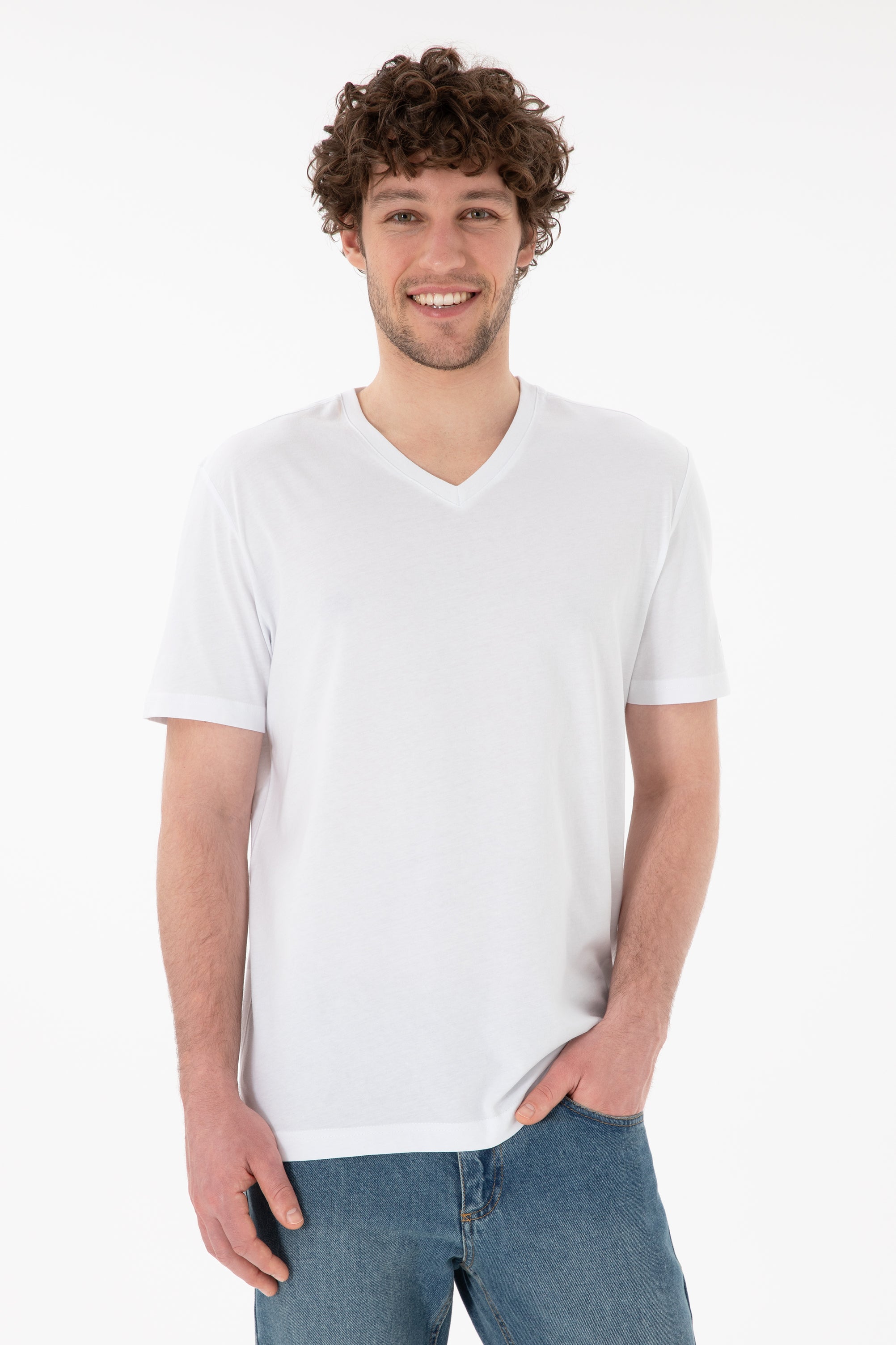 Tricou Bărbați Alb Cu Decolteu În V Și Logo Brodat Pe Mânecă