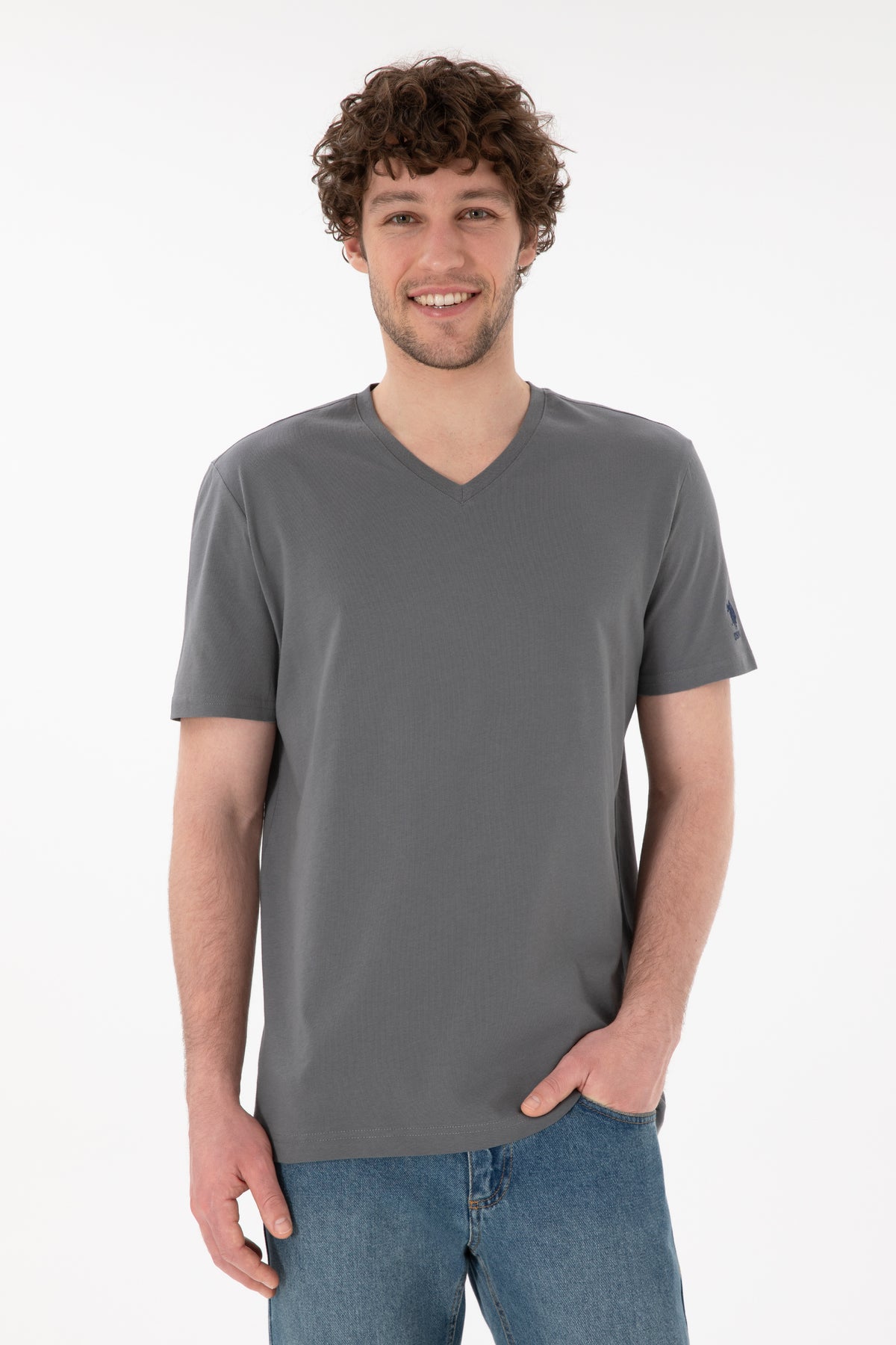 Tricou Bărbați Gri Antracit Cu Decolteu În V Și Logo Brodat Pe Mânecă