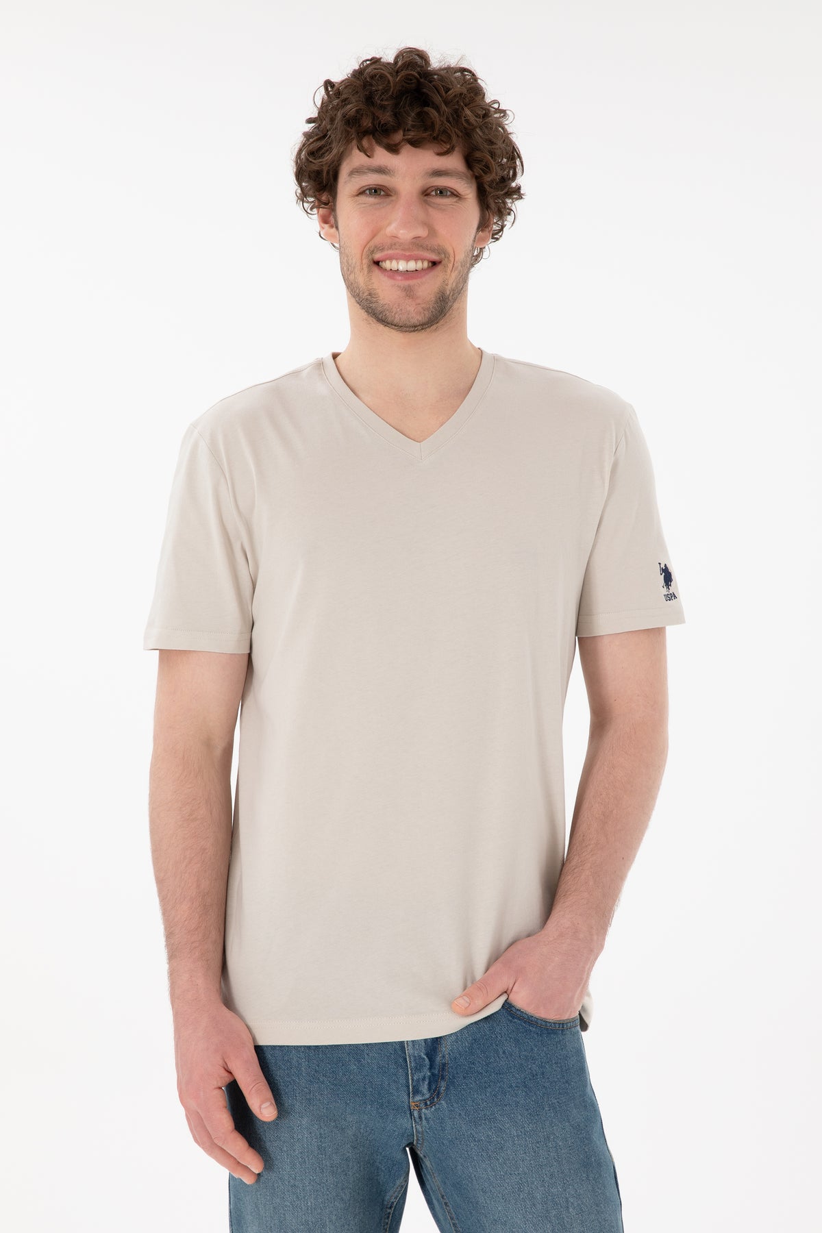 Tricou Bărbați Bej Cu Decolteu În V Și Logo Brodat Pe Mânecă