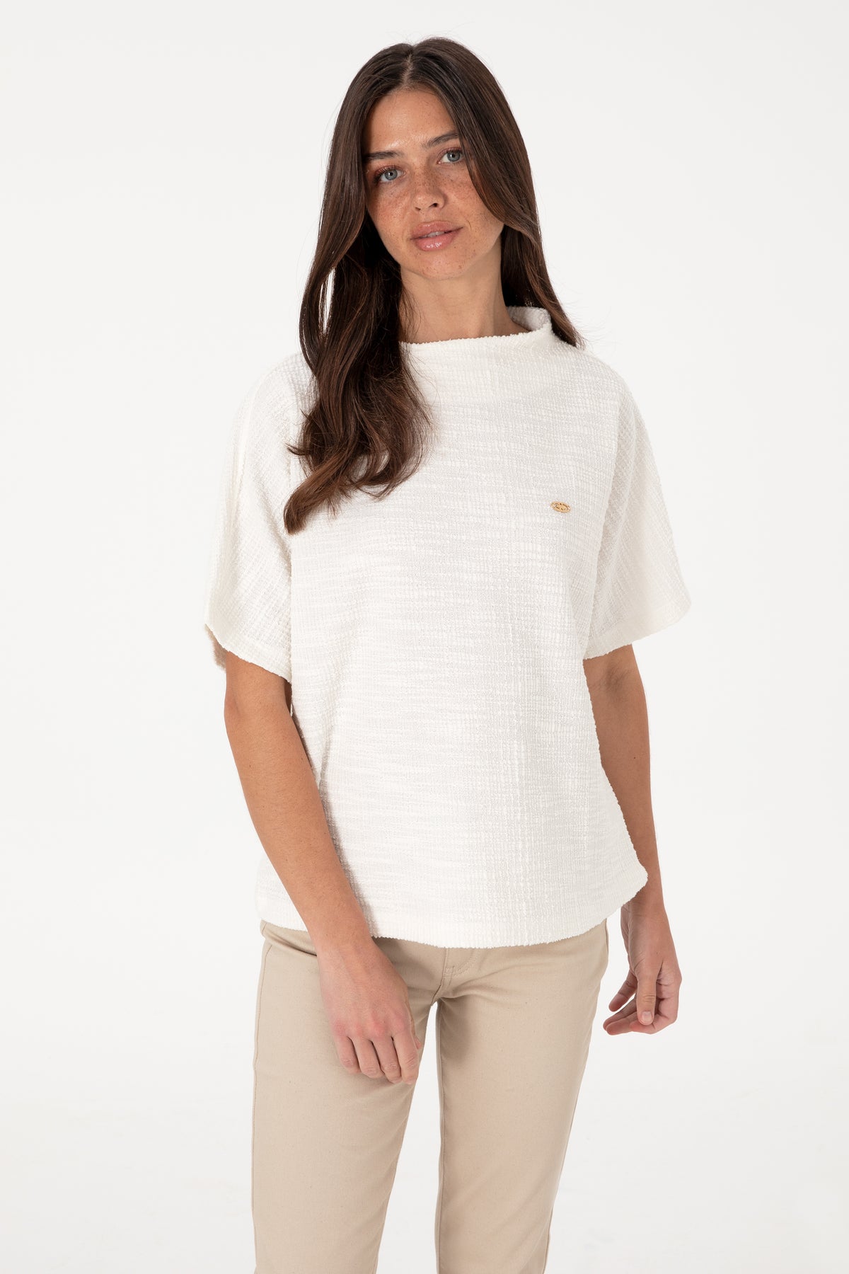 Tricou Damă Bej Cu Material Texturat