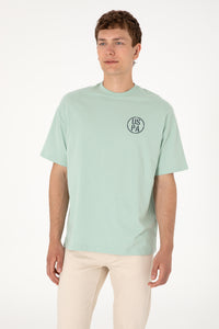 Tricou Bărbați Verde Pal Cu Guler Rotund Și Print USPA Oversize