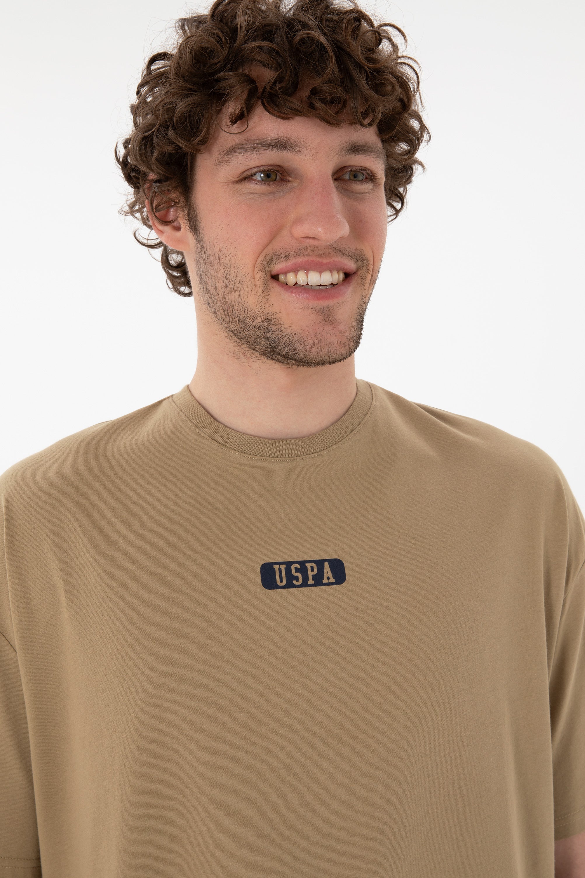 Tricou Bărbați Camel Cu Guler Rotund Și Print USPA Oversize