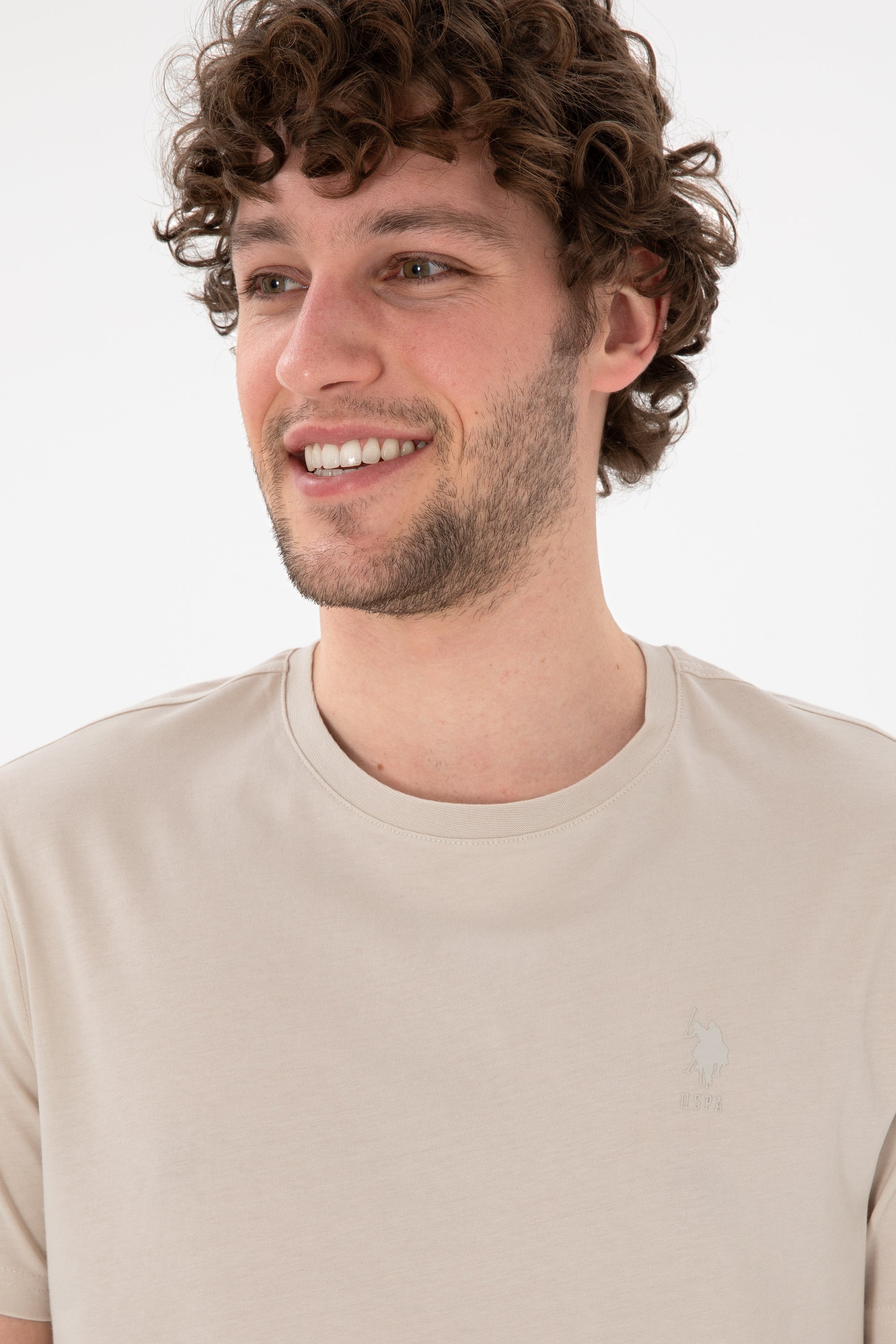 Tricou Bărbați Bej Cu Guler Rotund Și Imprimeu Logo