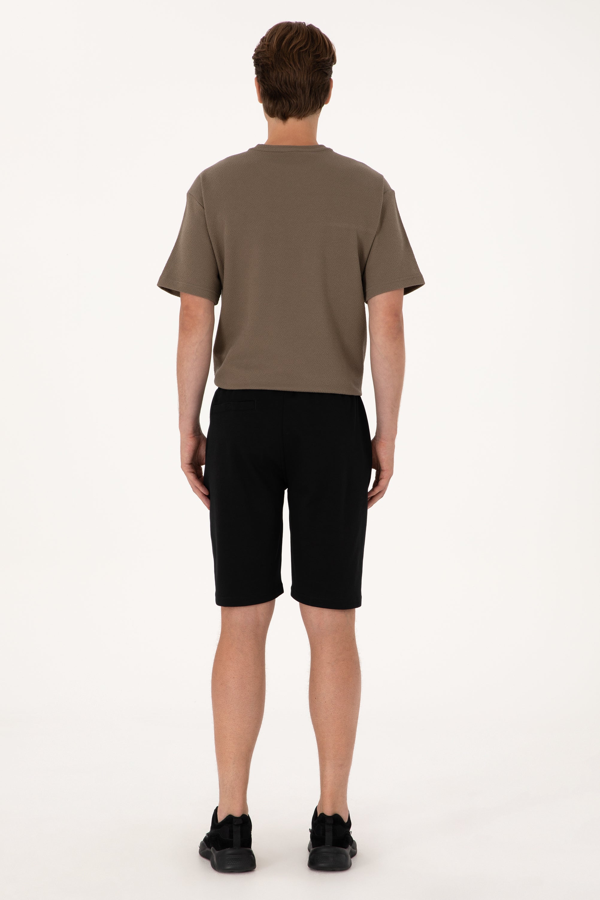 Pantaloni Scurți Bărbați Pe Negru Cu Imprimeu Logo