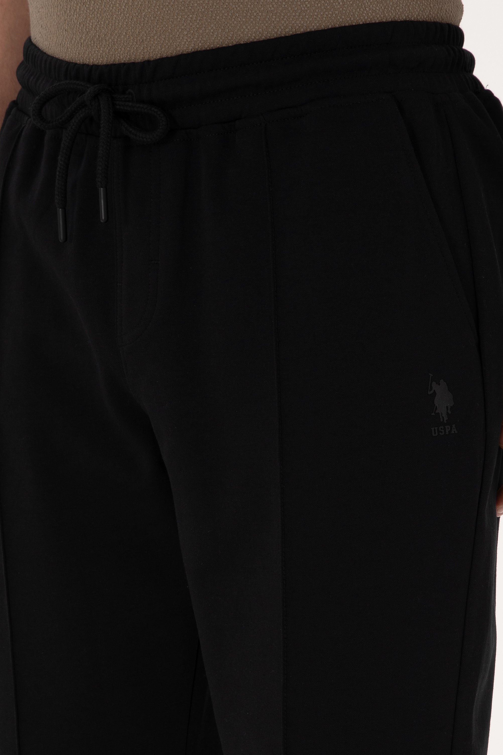 Pantaloni Scurți Bărbați Pe Negru Cu Imprimeu Logo