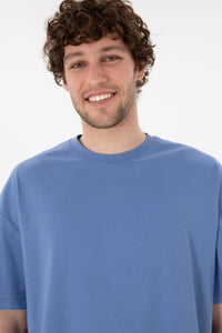 Tricou Bărbați Albastru Prăfuit Oversize Cu Logo Brodat Pe Mânecă 