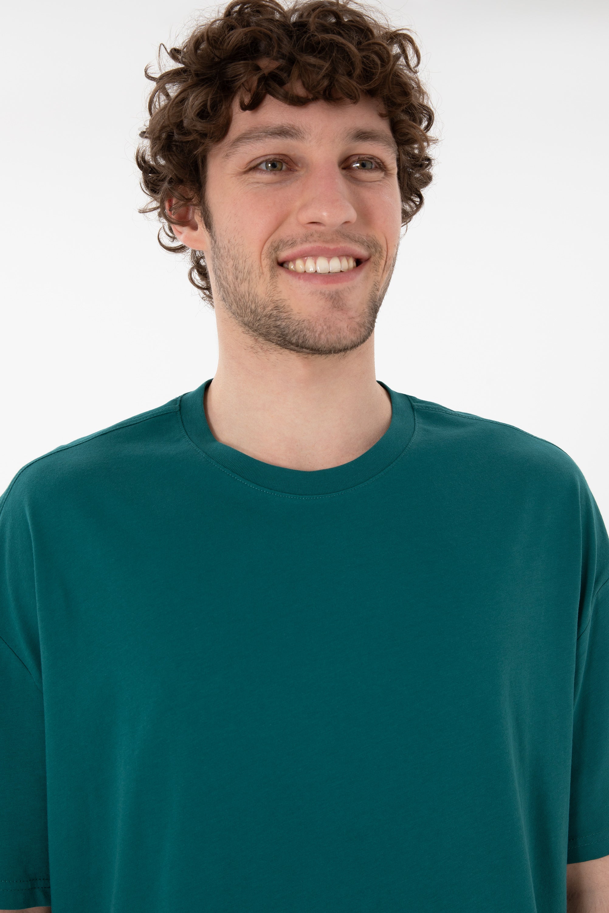 Tricou Bărbați Verde Smarald Oversize Cu Logo Brodat Pe Mânecă 