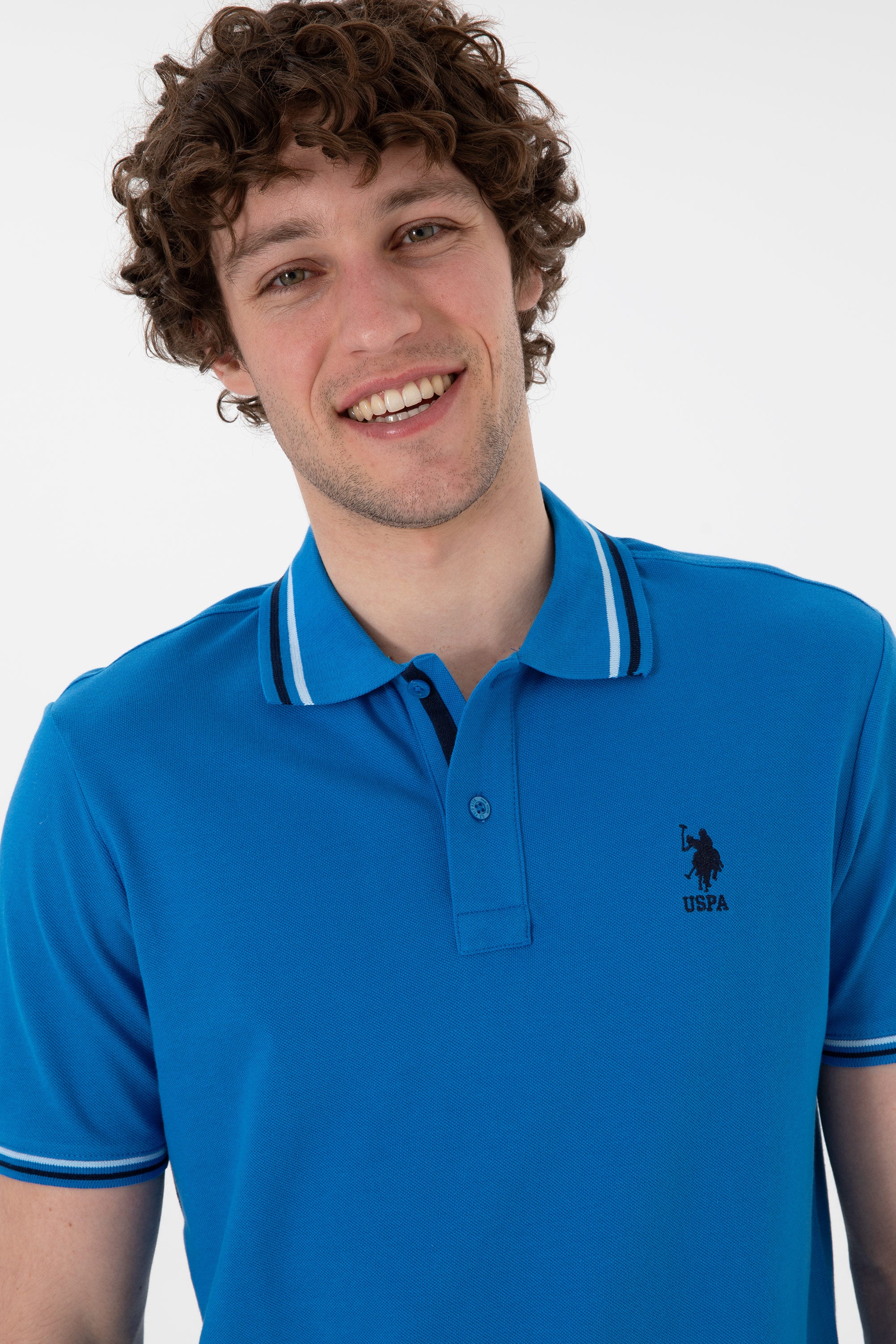 Tricou Polo Bărbați Albastru Cu Detalii Guler Și Logo Brodat