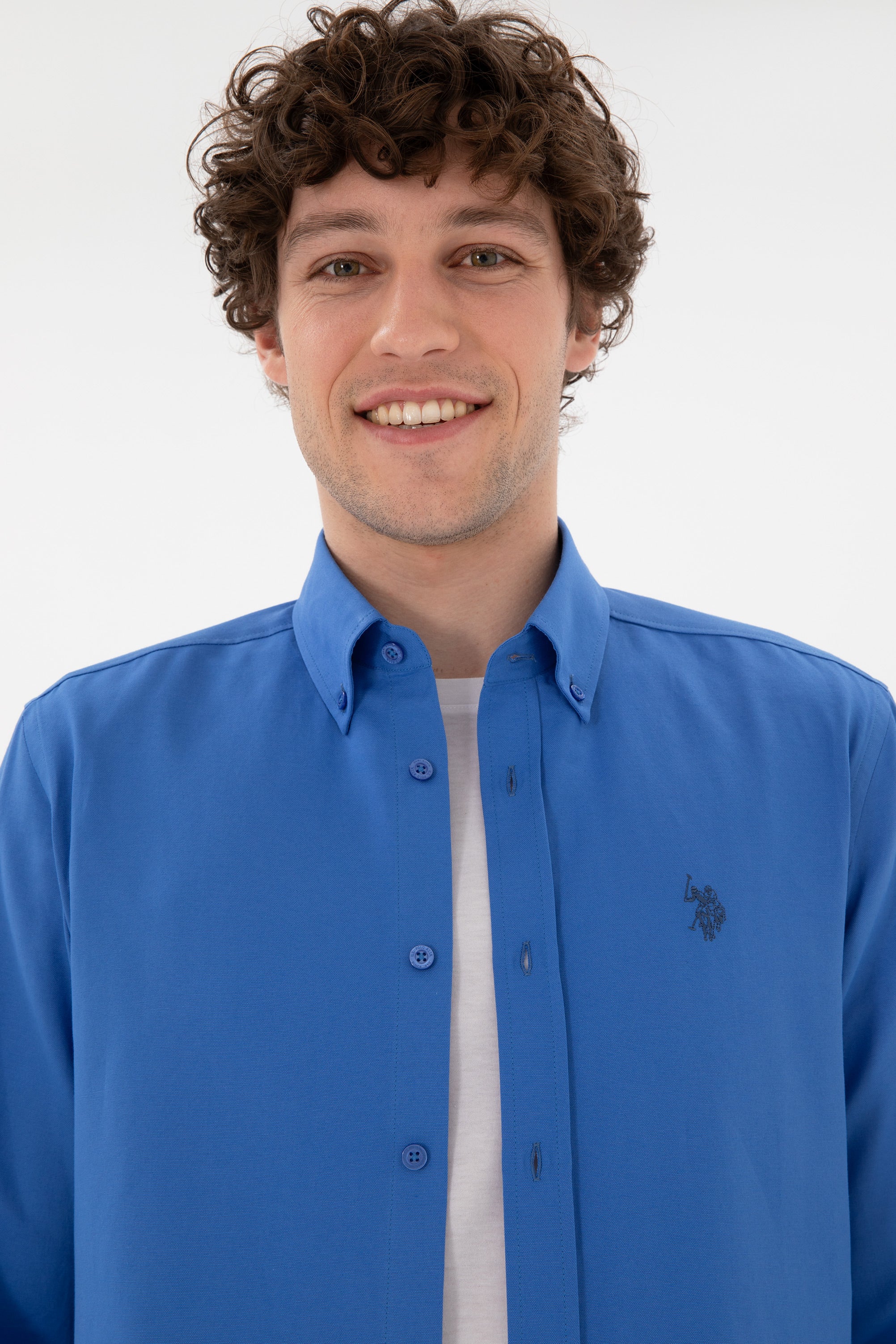 Cămașă Bărbați Pe Albastru Coral Cu Logo Discret