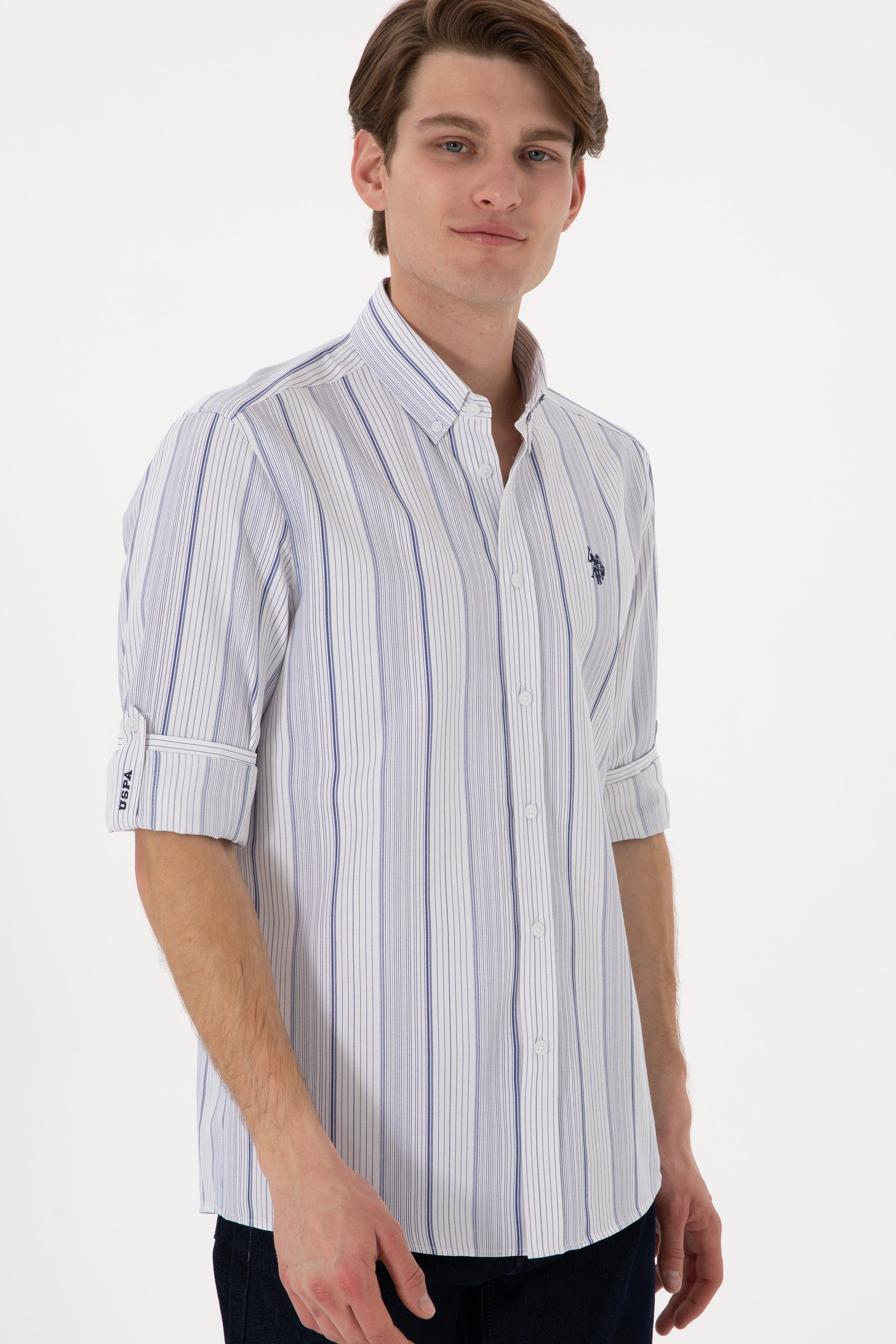 Cămașă Bărbați Pe Alb Cu Dungi Verticale Bleumarin Și Logo Discret