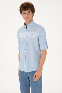 Cămașă Bărbați Pe Albastru Deschis Cu Model Pe Piept