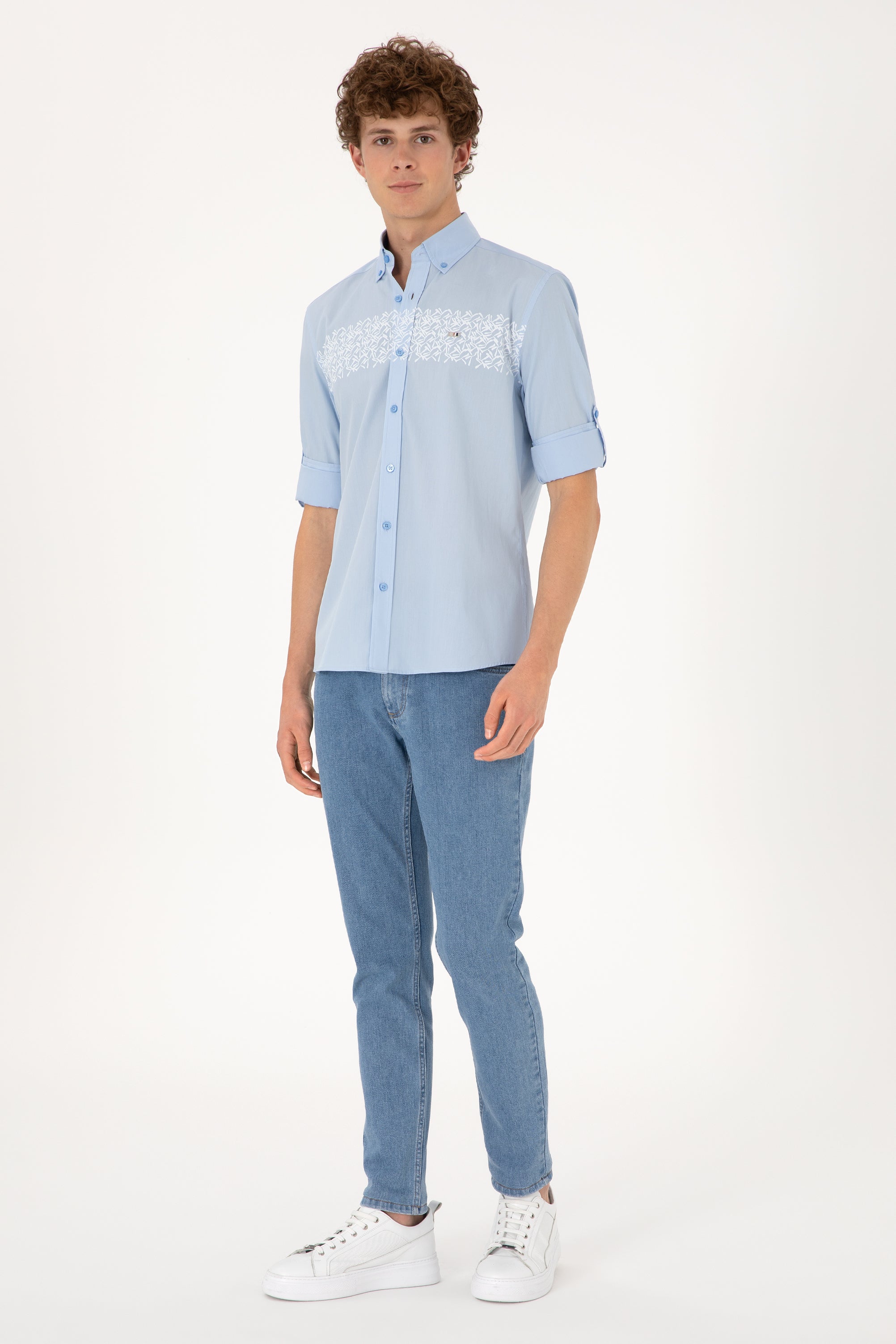 Cămașă Bărbați Pe Albastru Deschis Cu Model Pe Piept