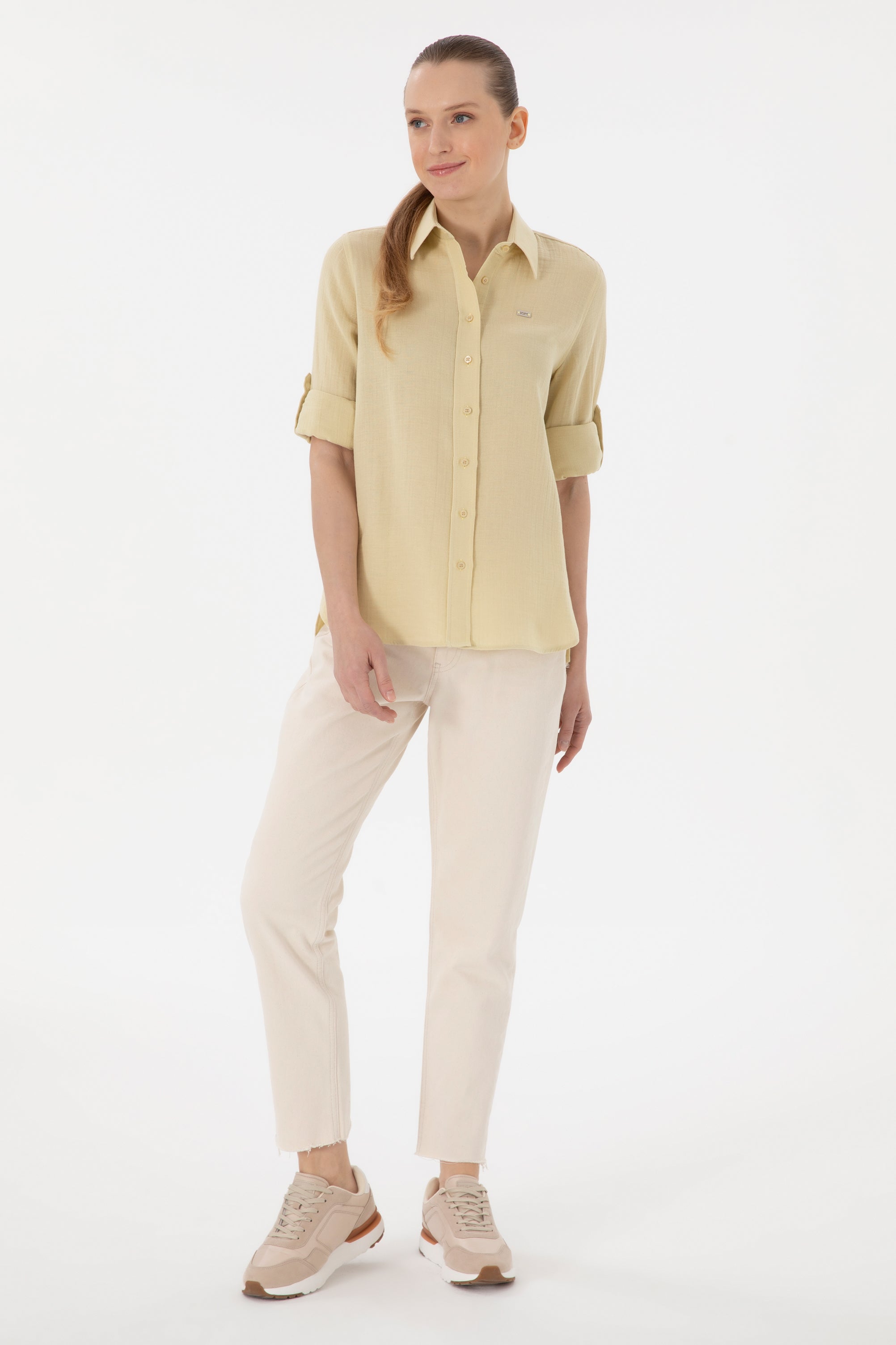 Cămașă Damă Pe Verde Fistic Cu Logo Aplicat