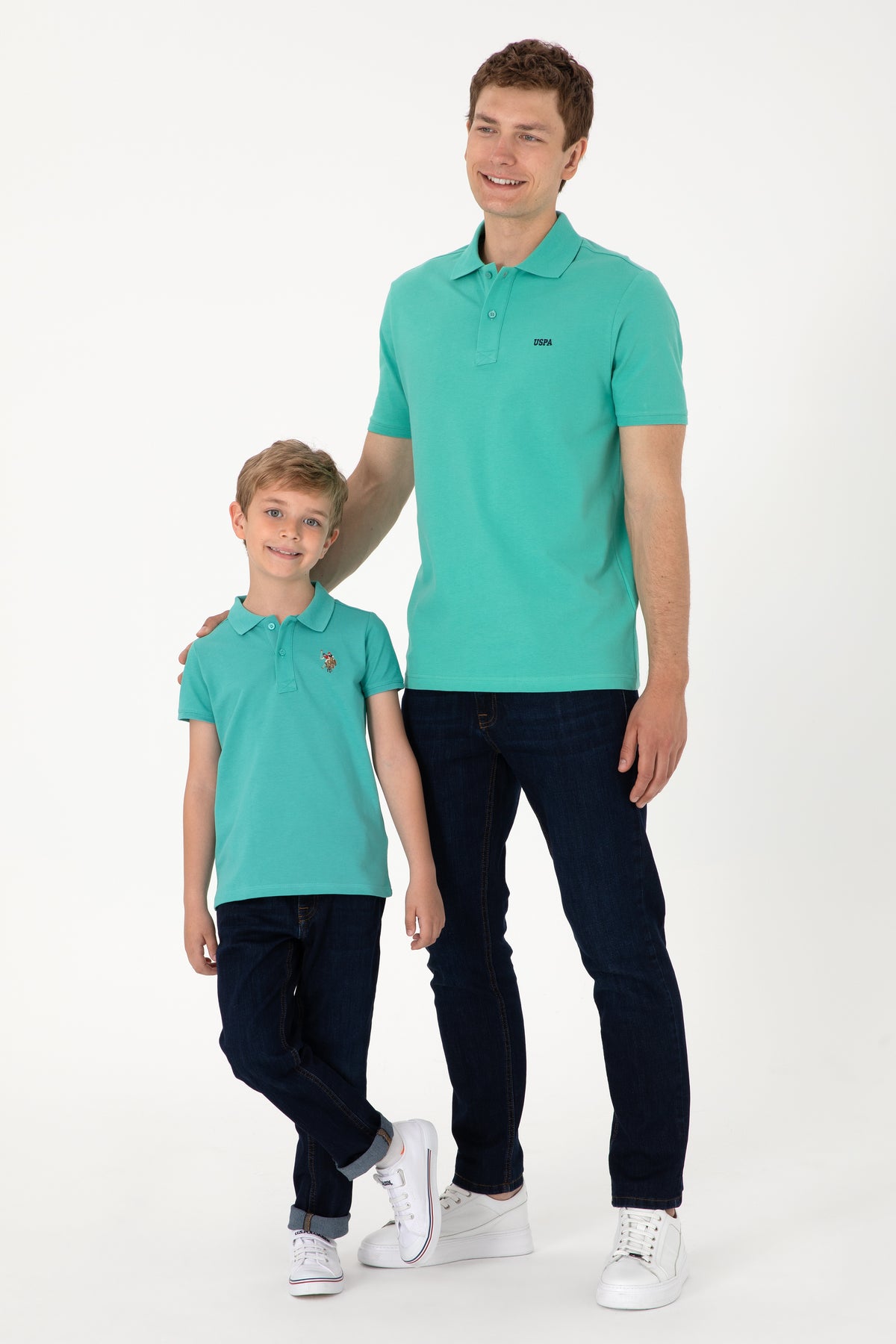 Tricou Polo Băieți Pe Verde Mentă Cu Logo Colorat