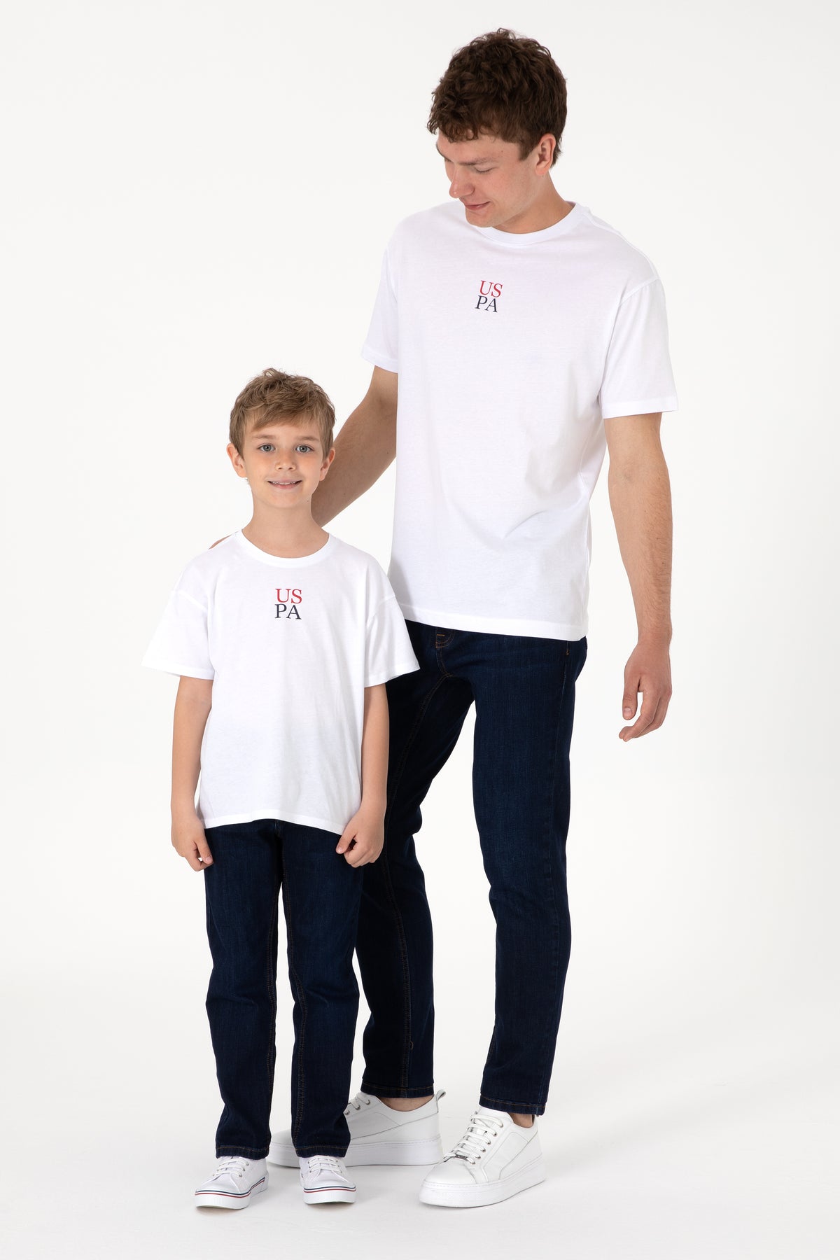 Tricou Băieți Alb Cu Guler Rotund Și Print USPA