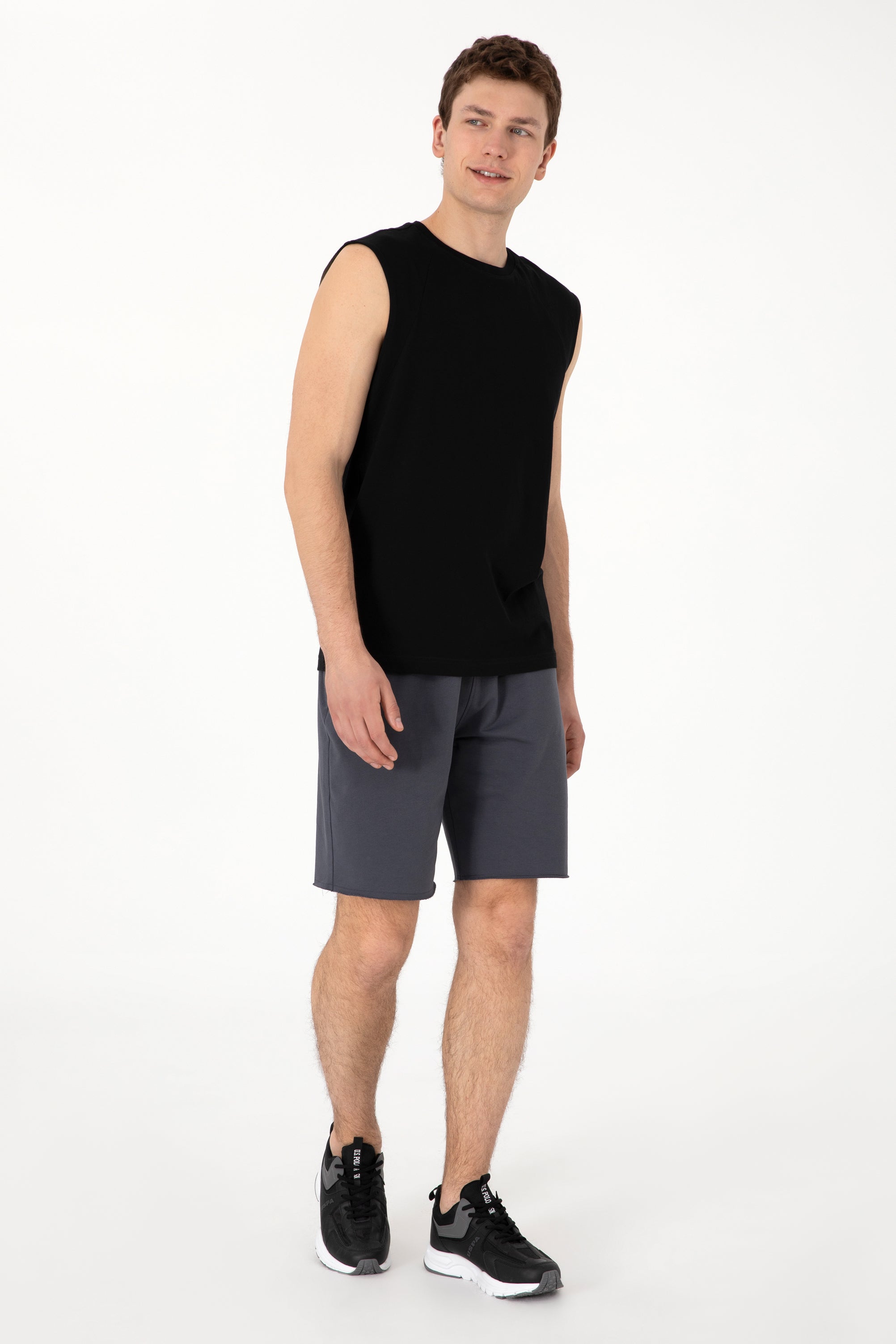 Pantaloni Scurți Bărbați Pe Gri Petrol