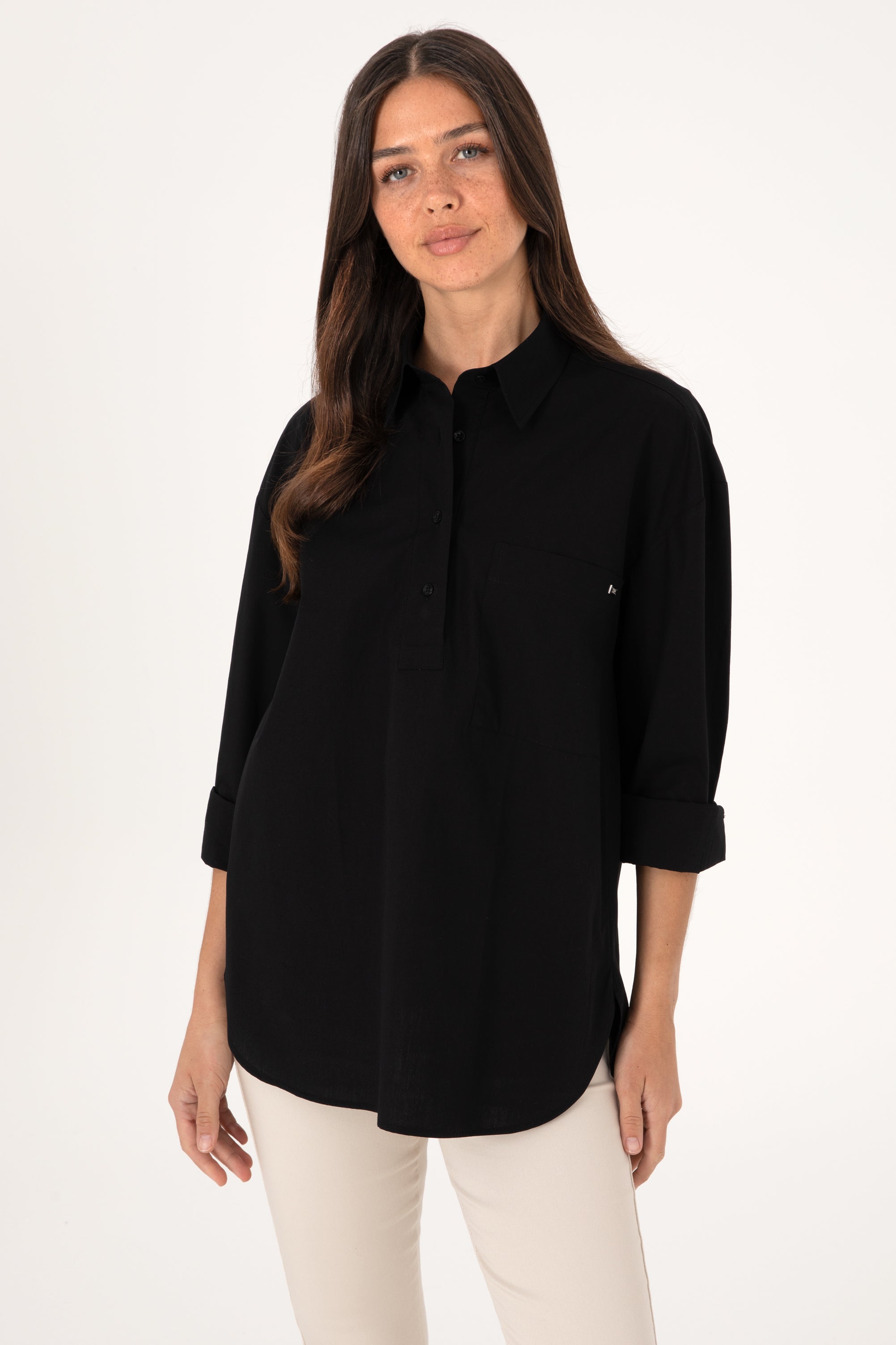 Cămașă Damă Pe Negru Cu Croială Oversize