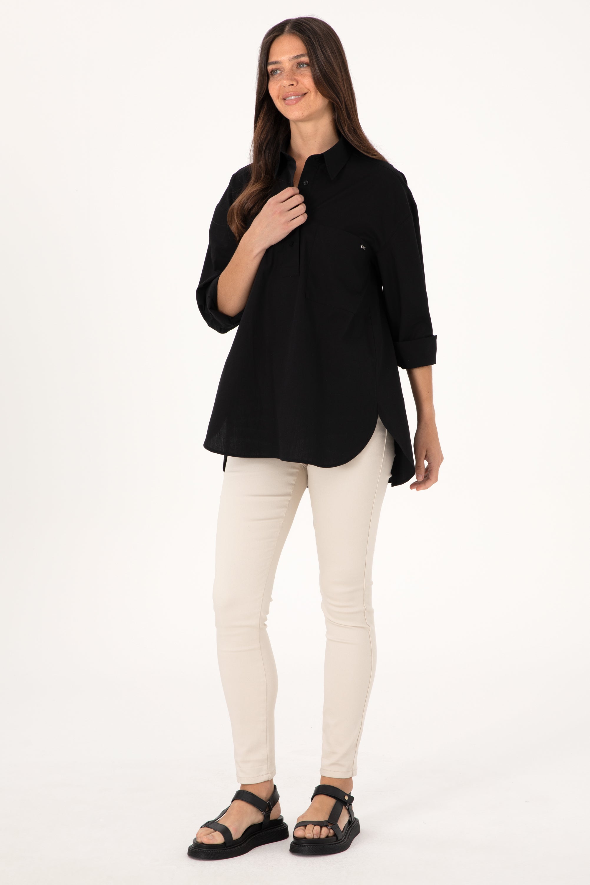 Cămașă Damă Pe Negru Cu Croială Oversize