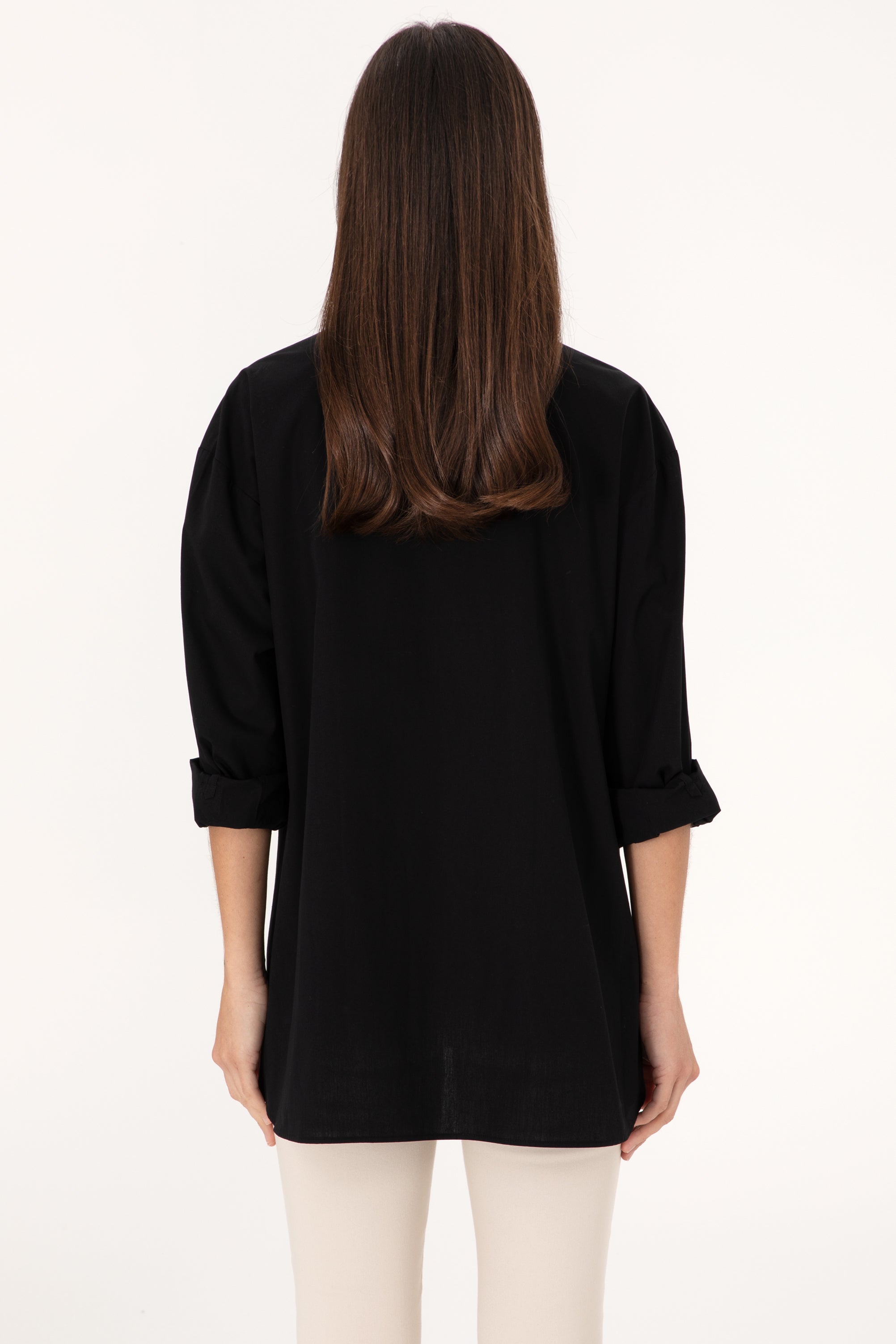 Cămașă Damă Pe Negru Cu Croială Oversize