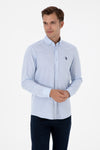 Camasa Barbat Pe Albastru Deschis Cu Logo Brodat Si Nasturi La Guler