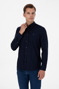 Camasa Barbat Pe Bleumarin Cu Logo Brodat Si Nasturi La Guler